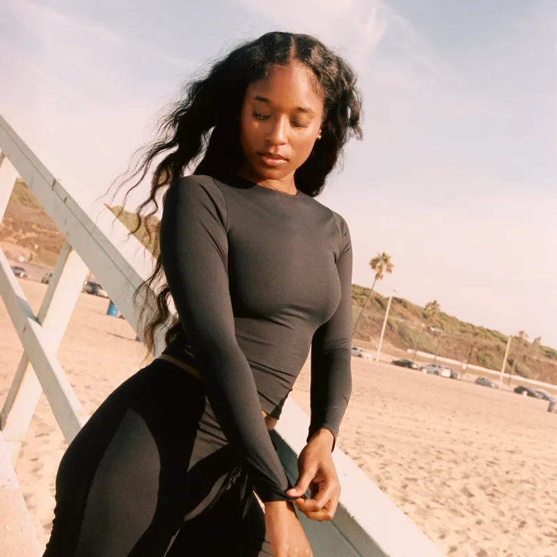 PERFECT TEE LONG SLEEVE sold by Stript