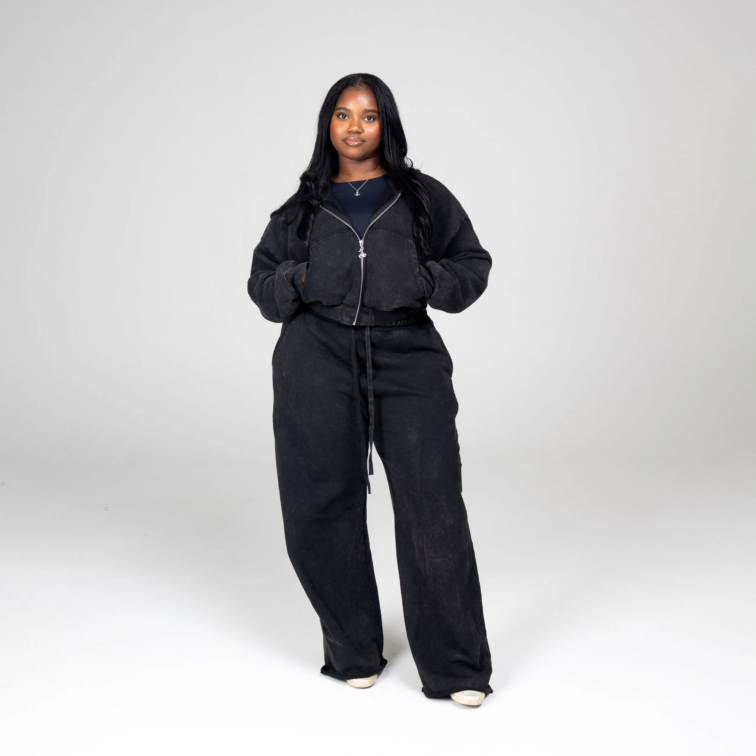 COZY CROP ZIP + FLARE SWEATS BUNDLE BLACK sold by Stript product image thumbnail 2