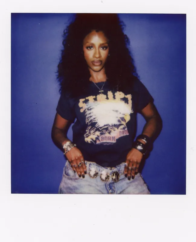 BORN BADDIE VINTAGE TEE made by Stript