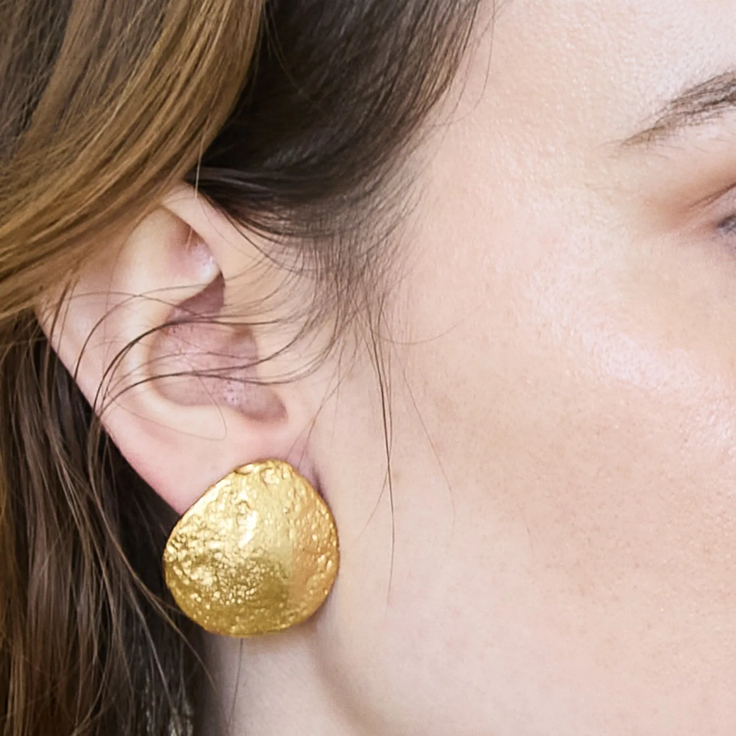 Vintage Erwin Pearl Textured Stud Earrings sold by Admiral Row product image thumbnail 2