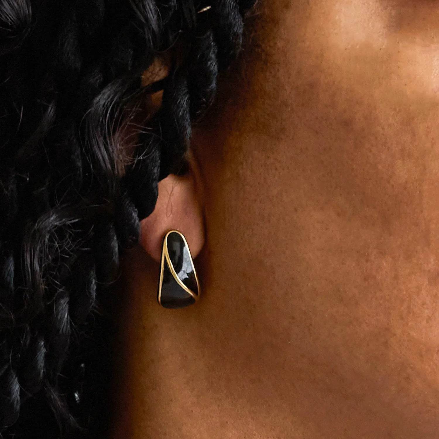 Vintage 80s Black Teardrop Earrings sold by Admiral Row product image thumbnail 2