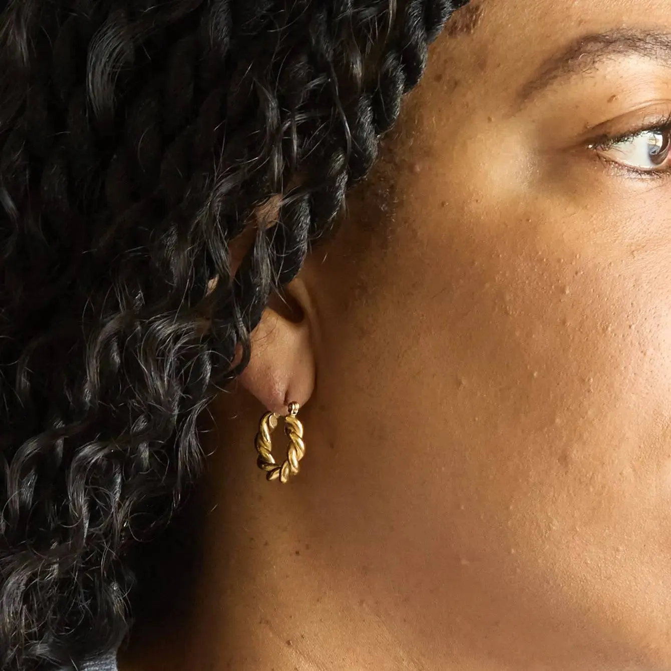 Gold Oval Twist Hoop Earrings sold by Admiral Row product image thumbnail 2