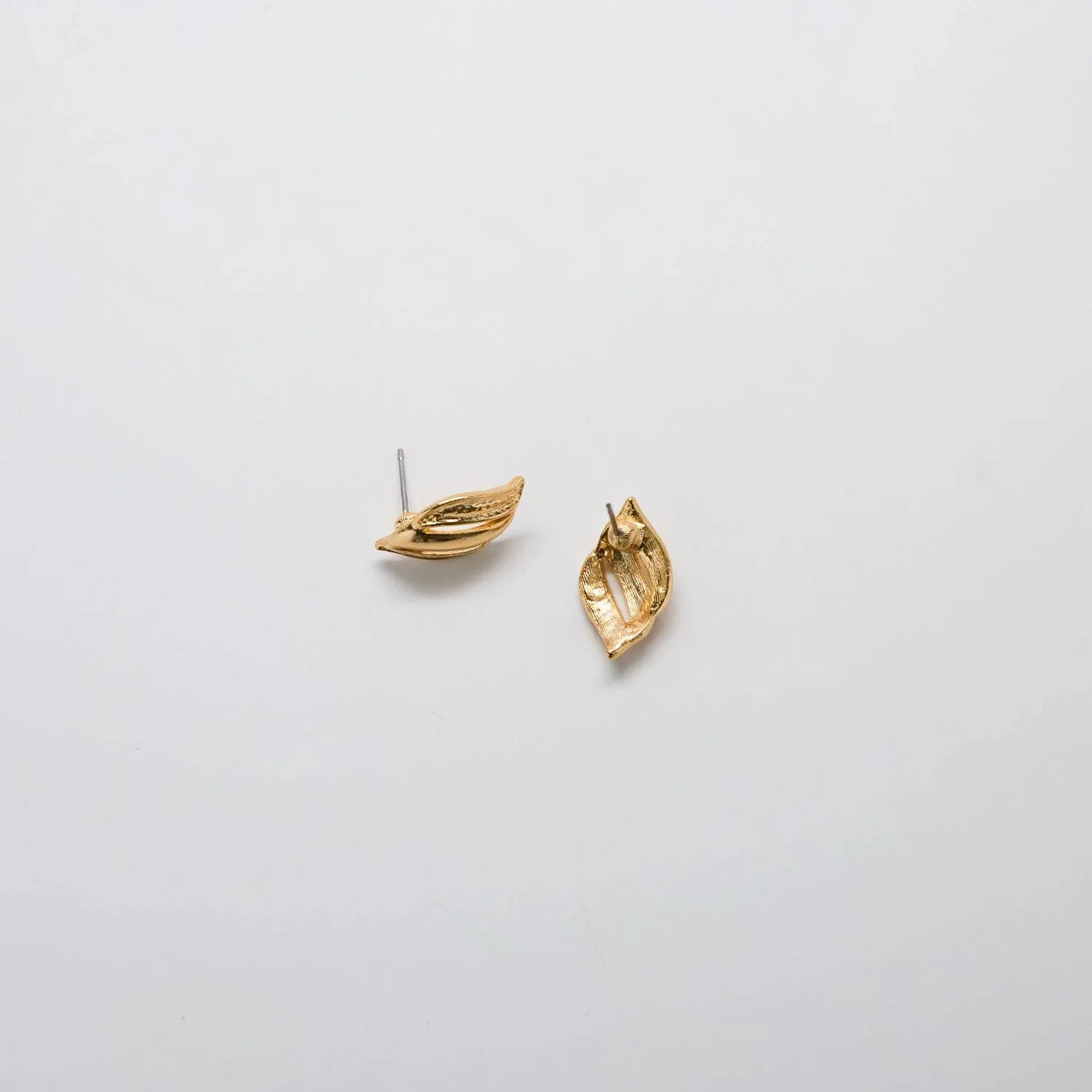 Vintage Gold Ellipse Earrings sold by Admiral Row product image thumbnail 3