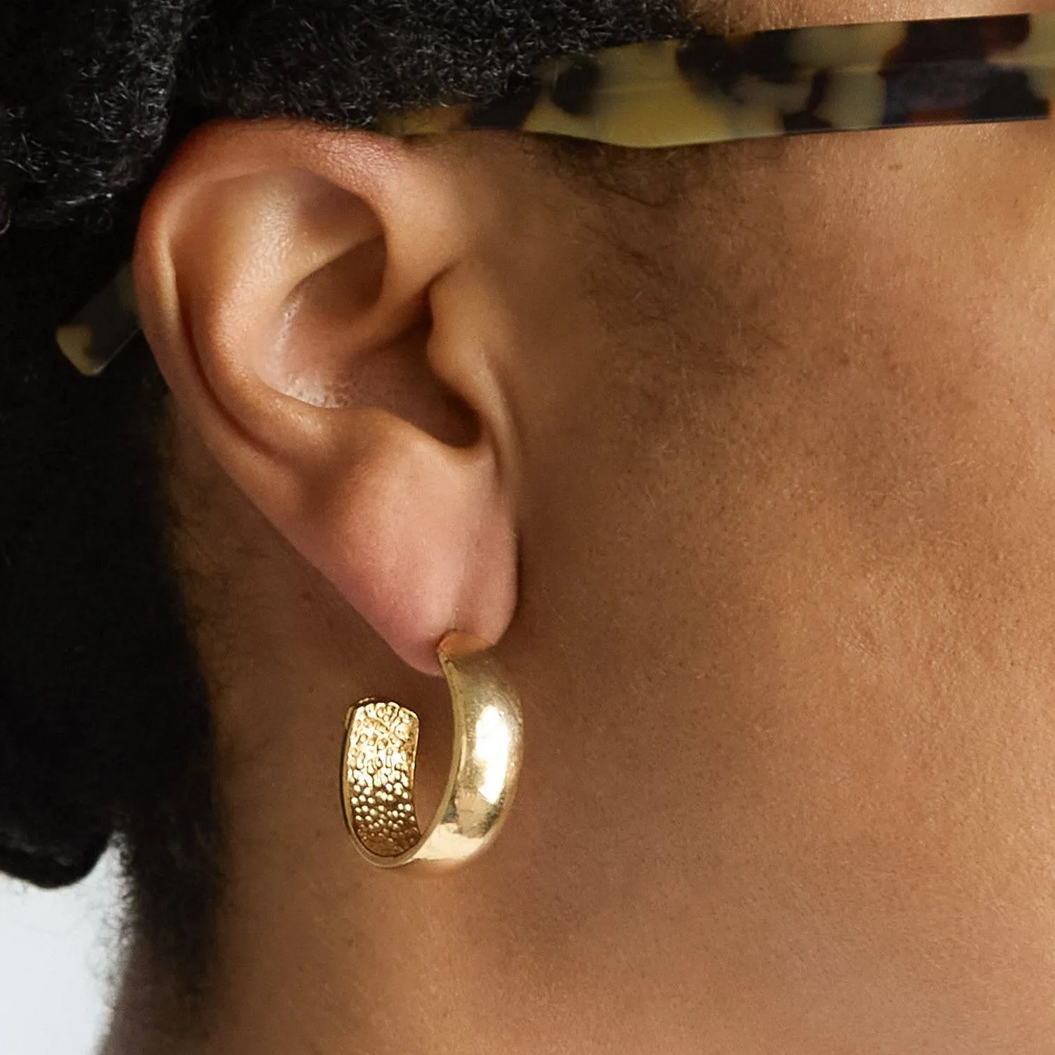 Vintage Gold Medium Hoop Earrings sold by Admiral Row product image thumbnail 2