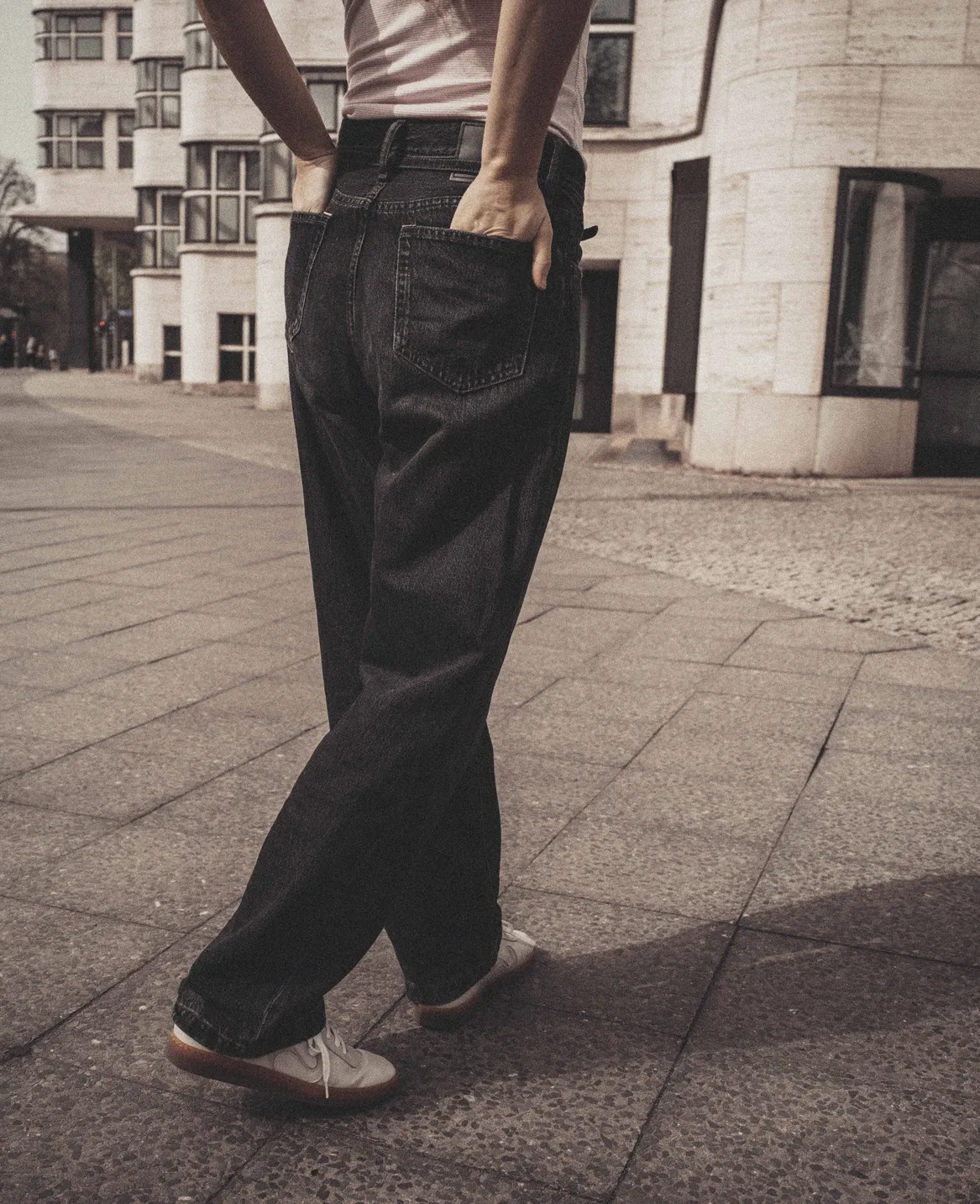 Blaire hevea Soft calf Milk white sold by Anonymous Copenhagen product image thumbnail 4