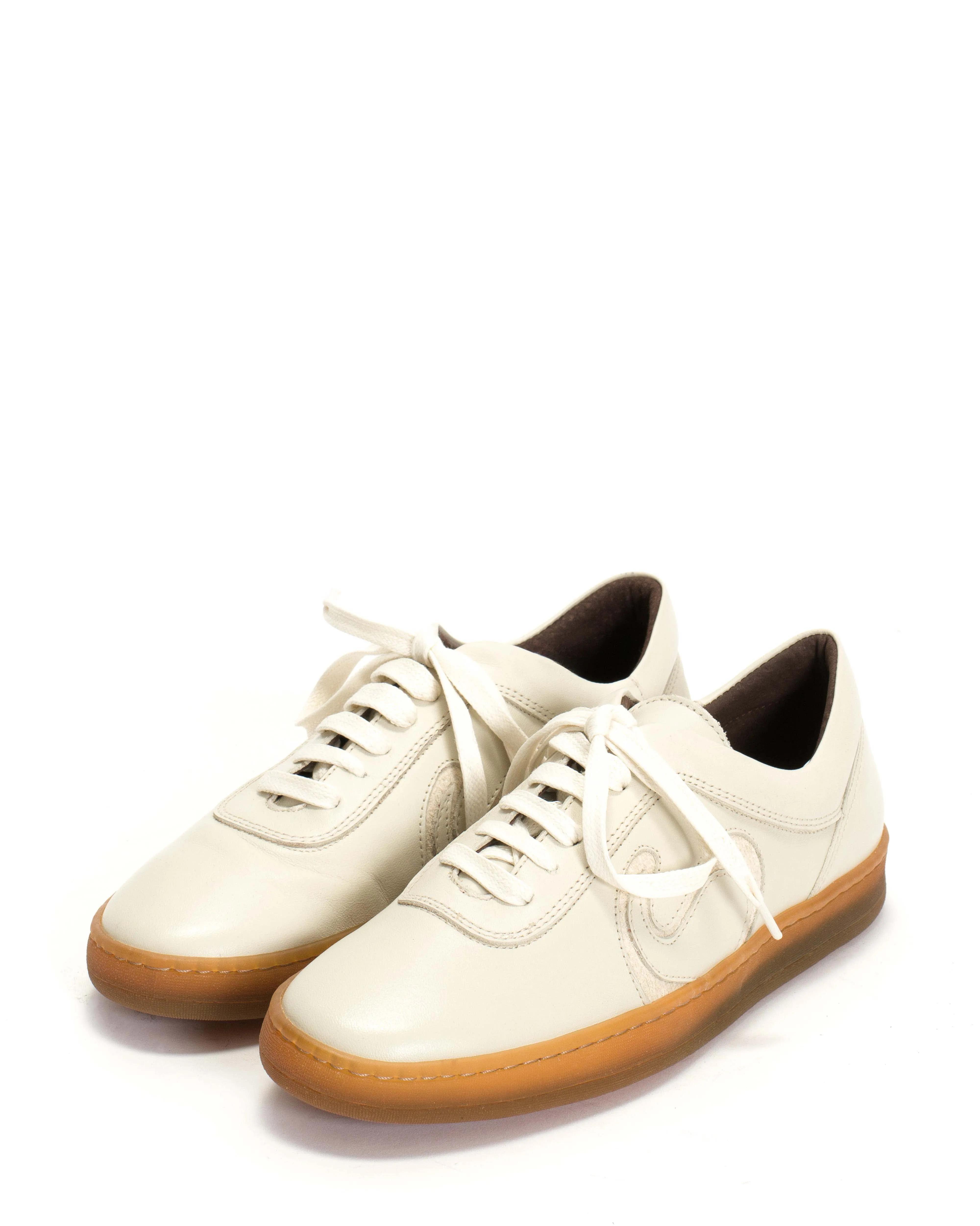 Blaire hevea Soft calf Milk white sold by Anonymous Copenhagen product image thumbnail 2