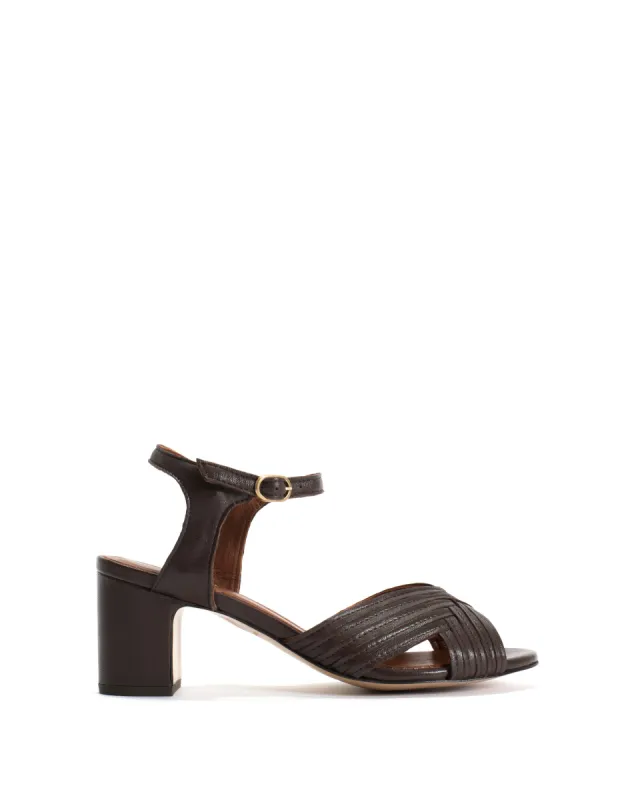 Niabi 50 Silky lamb Coffee brown sold by Anonymous Copenhagen
