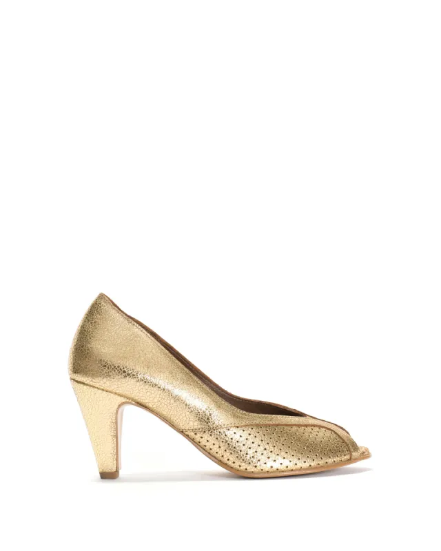 Alania Crackled metallic goat Gold sold by Anonymous Copenhagen