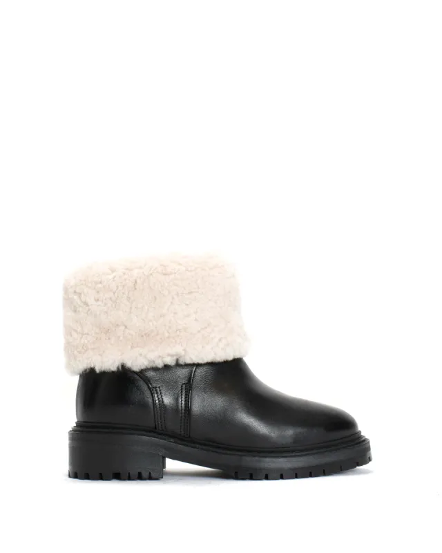 kallie lamb fur Calf nappa Black made by Anonymous Copenhagen