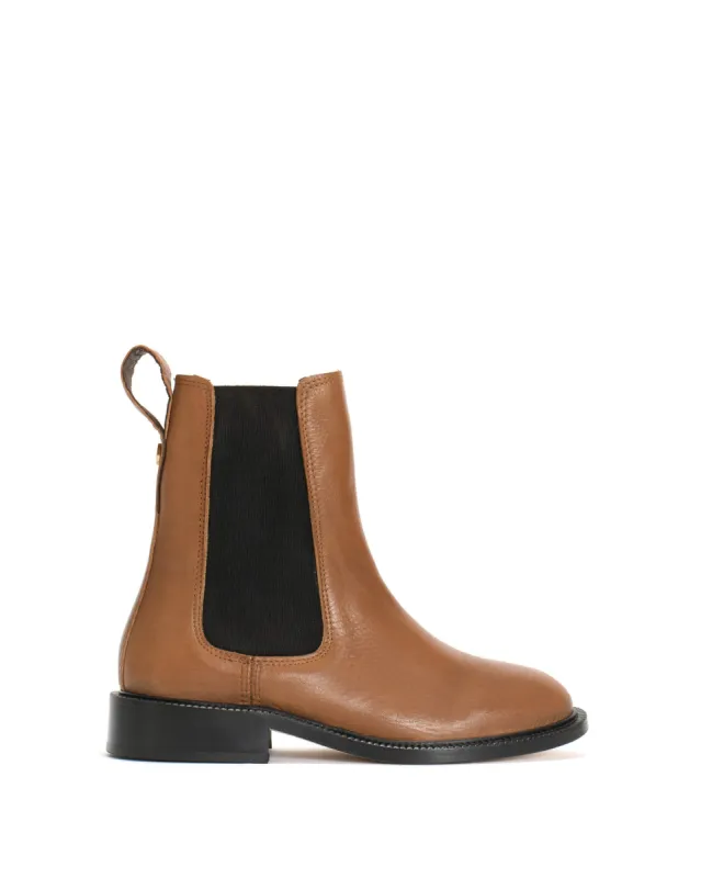Laria Glossy grained vegetable tanned calf Cinnamon sold by Anonymous Copenhagen