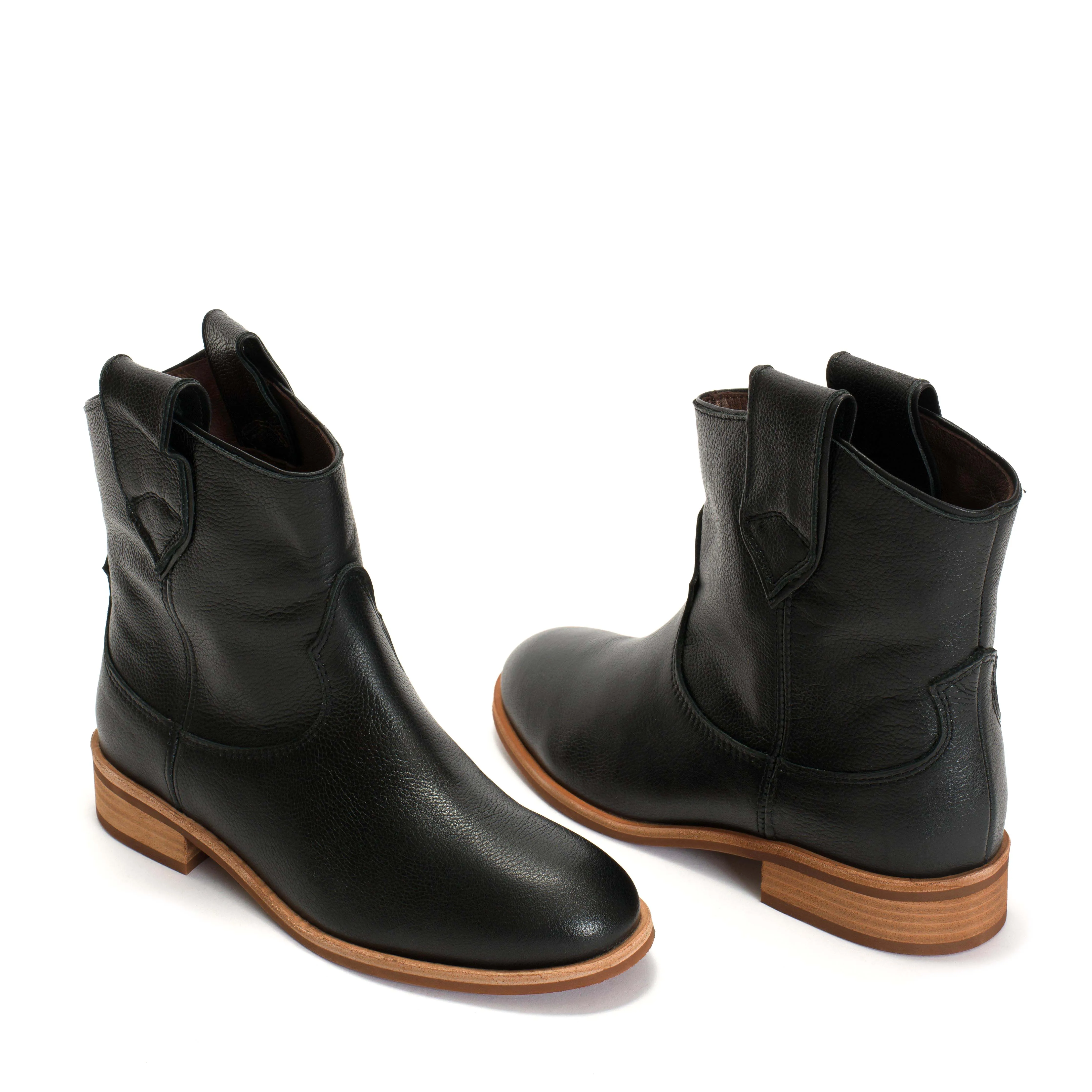 Monja Pebbled soft calf Black sold by Anonymous Copenhagen product image thumbnail 5