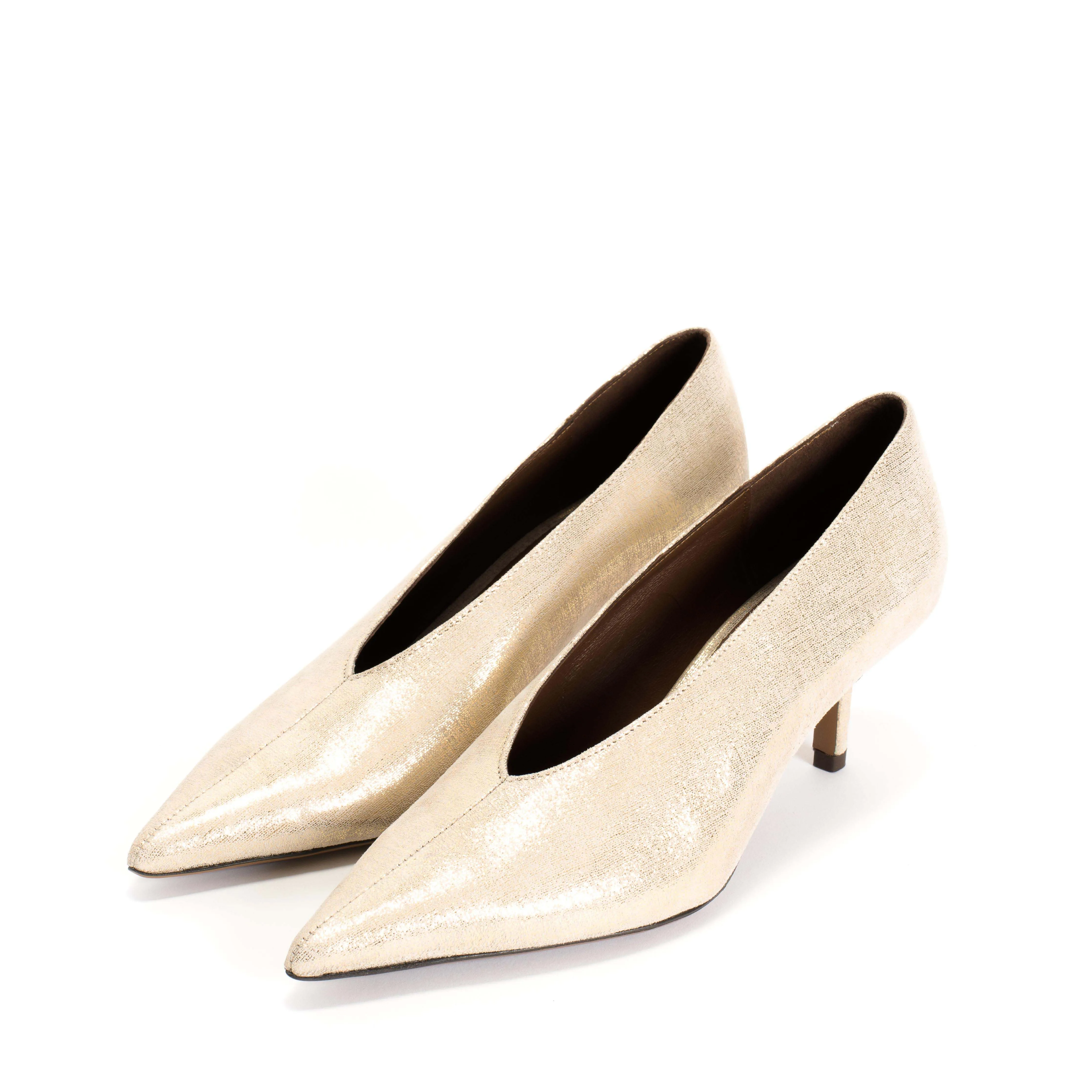 Phia 55 pin Linen metallic goat Gold sold by Anonymous Copenhagen product image thumbnail 2