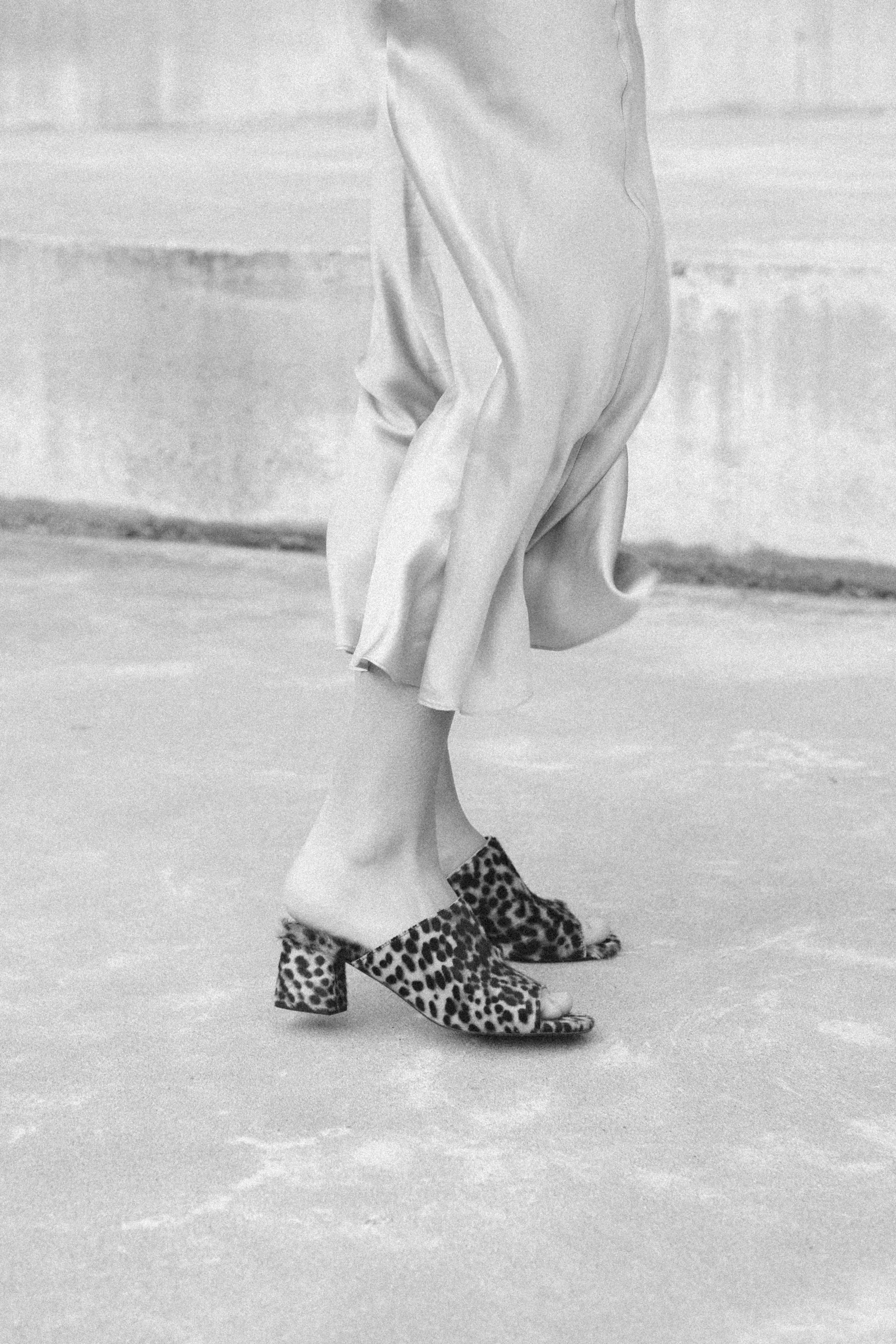 Horizon 55 Shiny lamb Black sold by Anonymous Copenhagen product image thumbnail 5