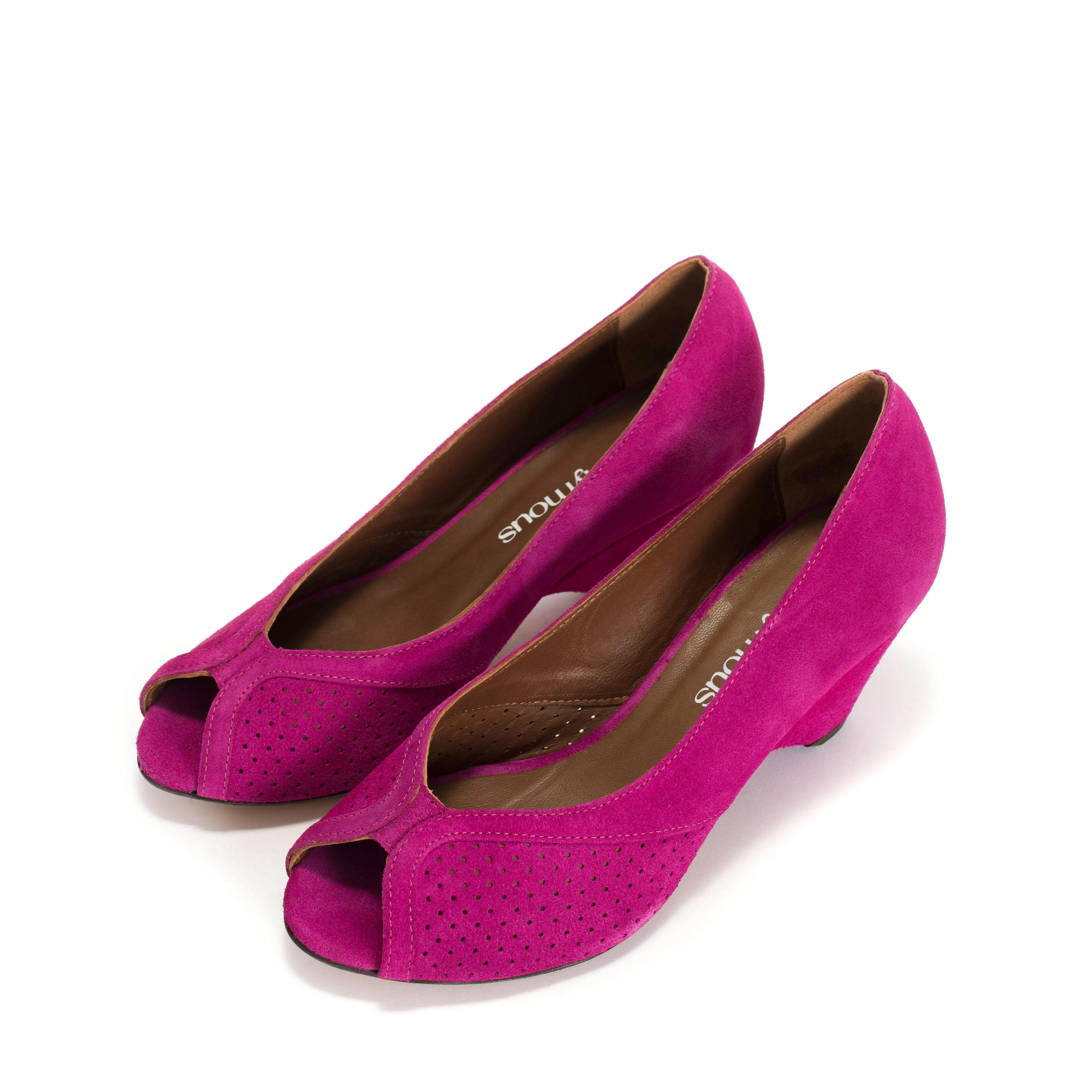 Tiffany triangle Calf suede Raspberry sold by Anonymous Copenhagen product image thumbnail 2