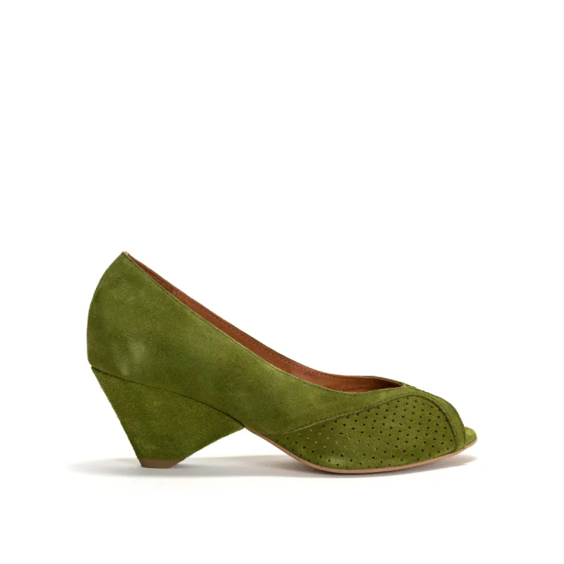 Tiffany triangle Calf suede Grass green sold by Anonymous Copenhagen
