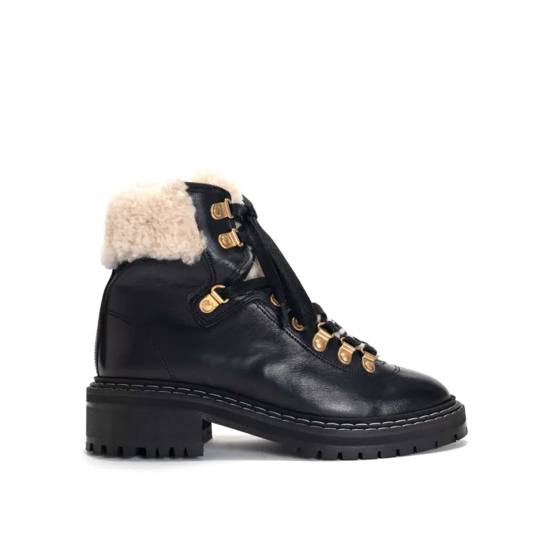 Beari Vegetable tanned calf Black sold by Anonymous Copenhagen