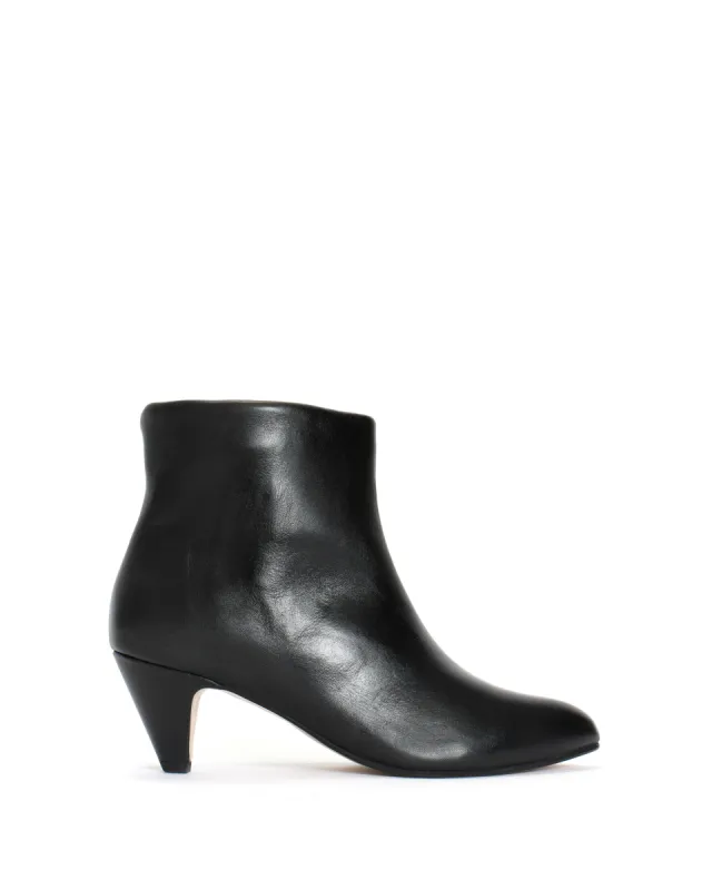 Hilly 50 Stiletto Soft calf Black sold by Anonymous Copenhagen