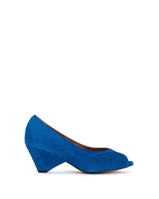 Tiffany triangle Calf suede Electric blue sold by Anonymous Copenhagen