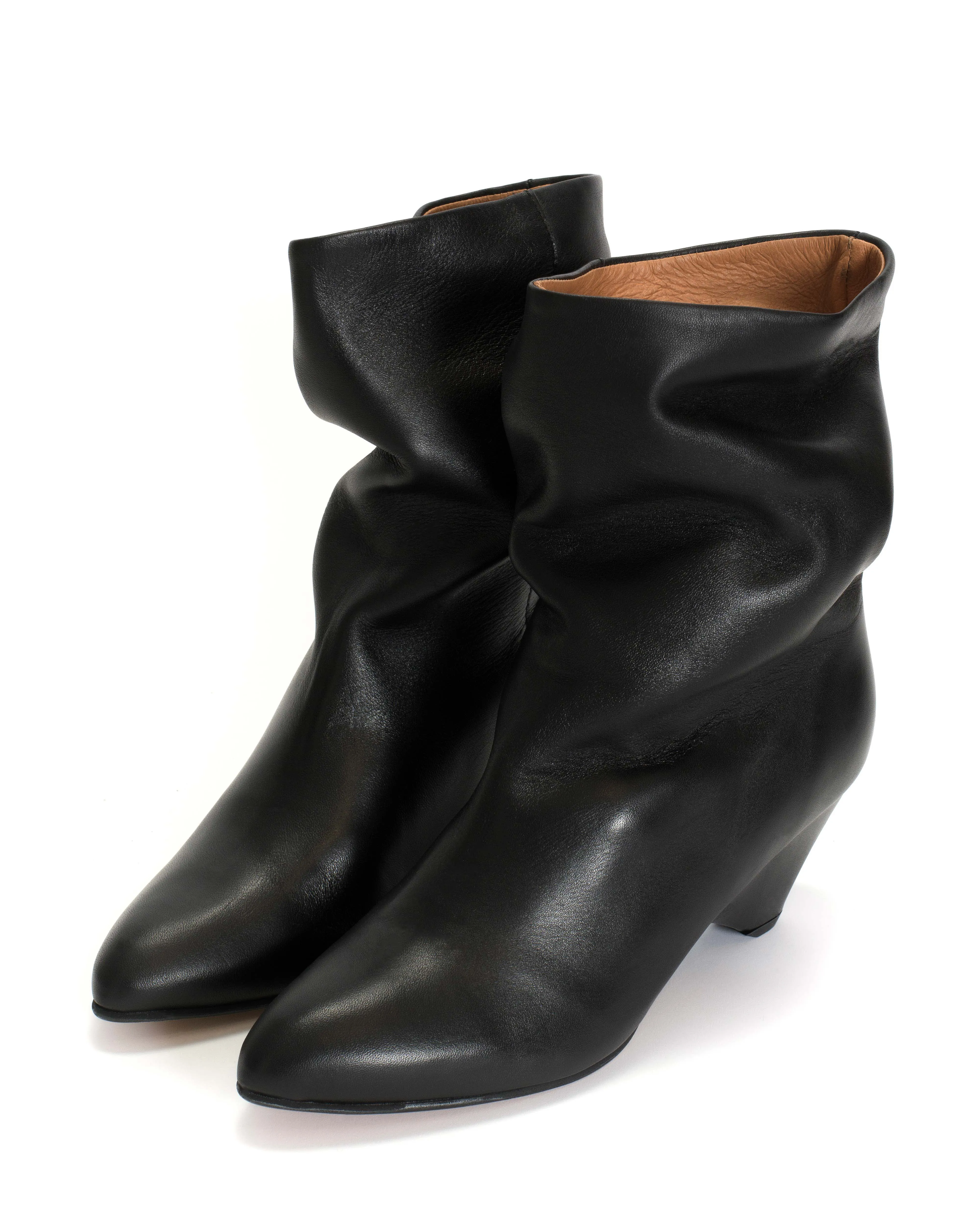 Vully 50 Triangle Soft calf Black sold by Anonymous Copenhagen product image thumbnail 2