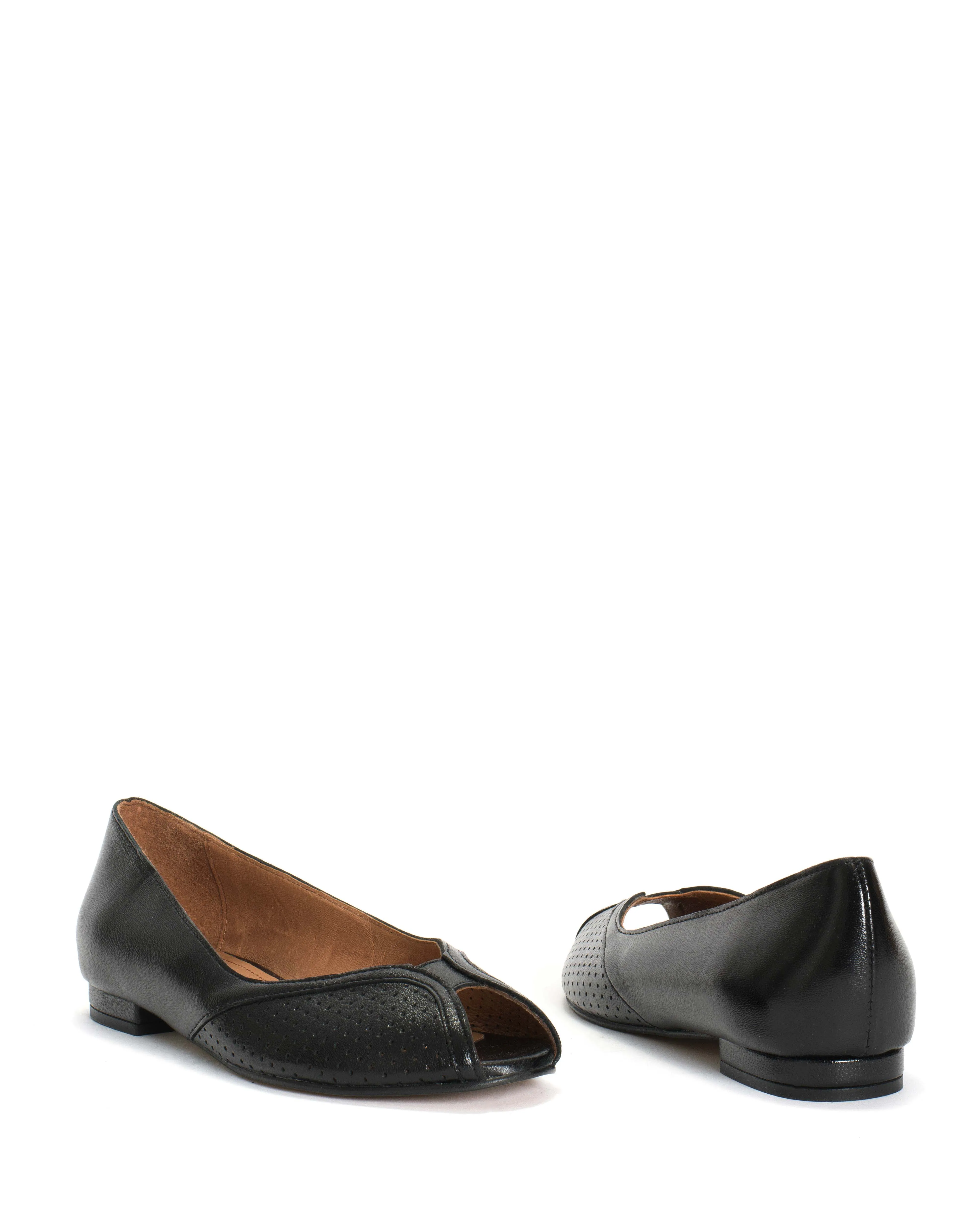 Tiffy Shiny lamb Black sold by Anonymous Copenhagen product image thumbnail 5