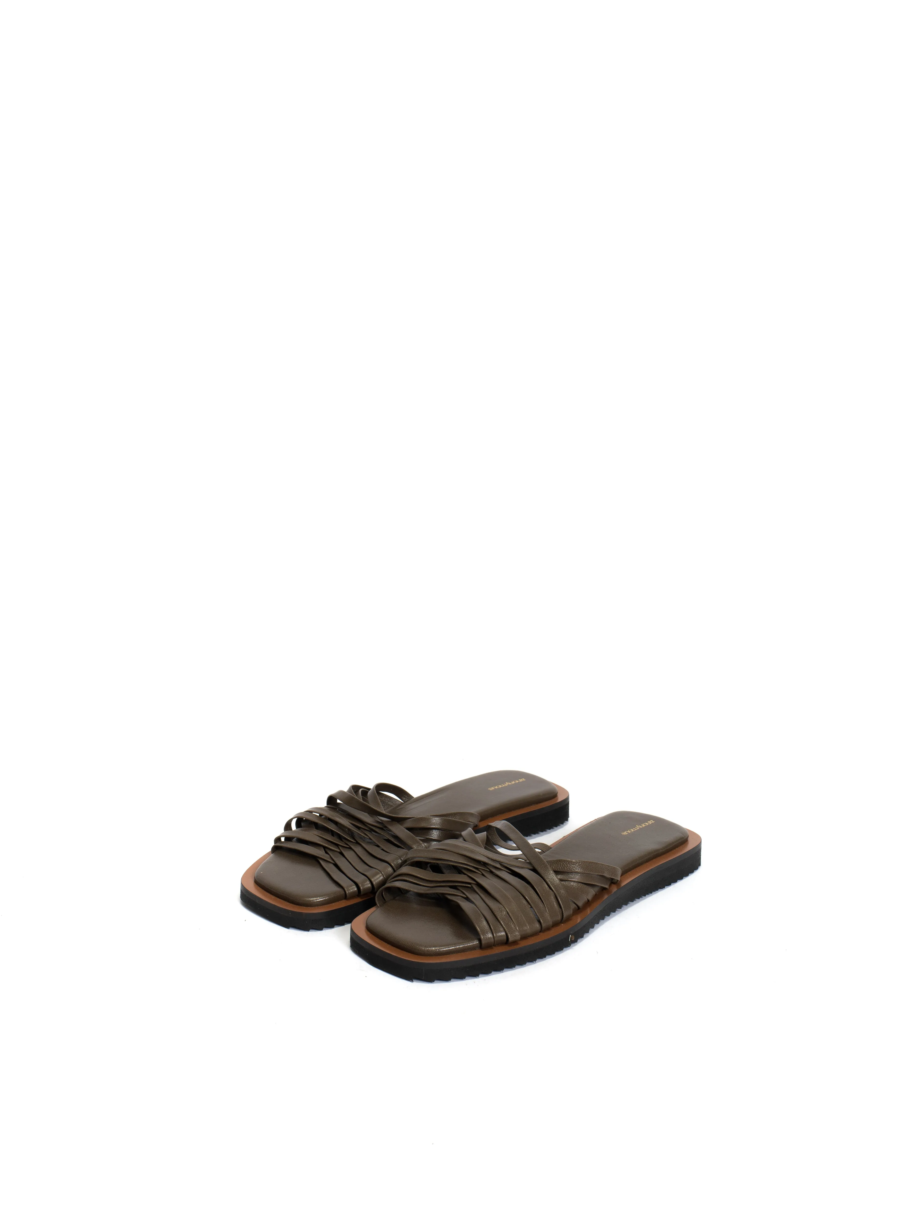 Sample-23020-Box-15 sold by Anonymous Copenhagen