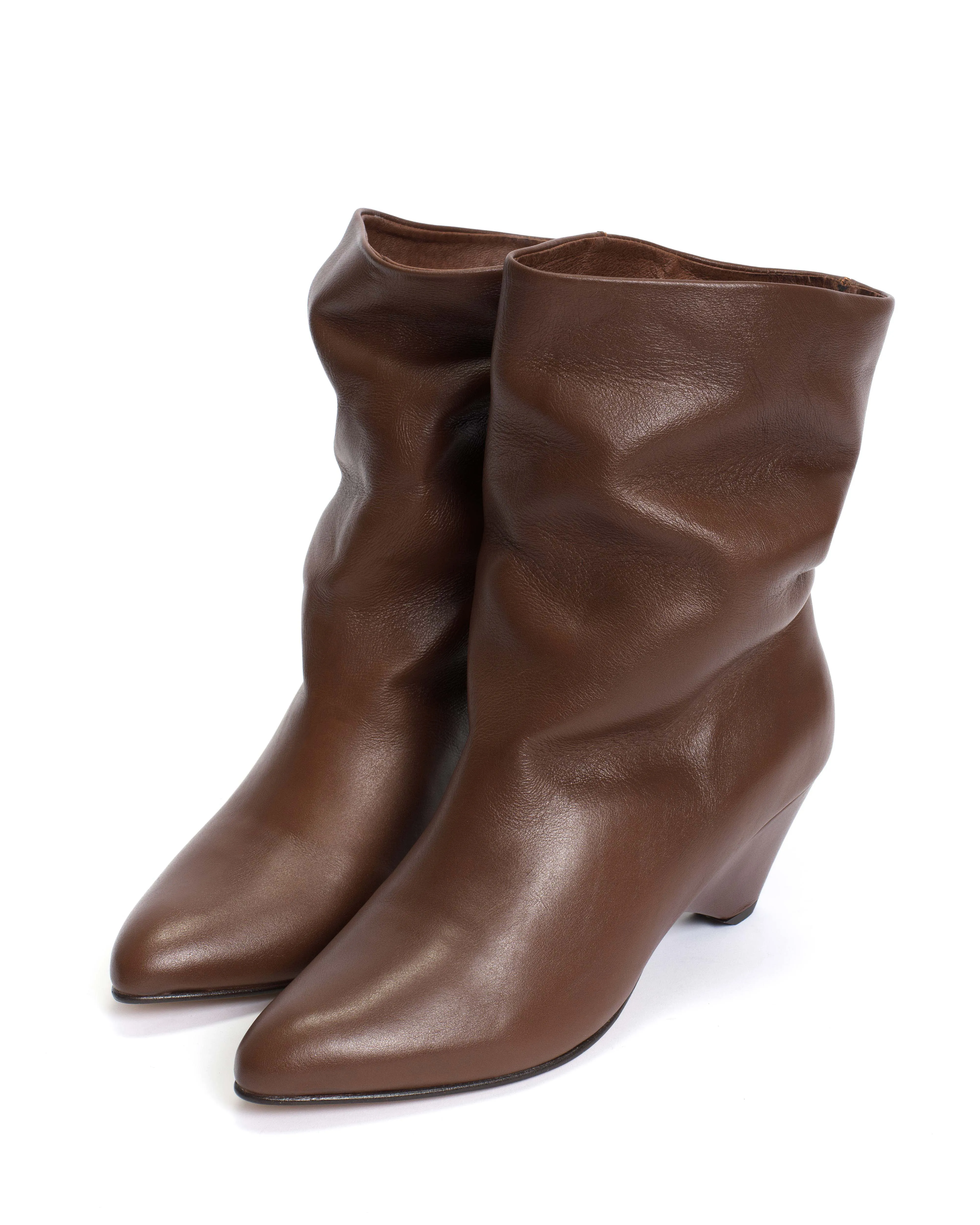 Vully 50 triangle Soft calf Chocolate sold by Anonymous Copenhagen product image thumbnail 2