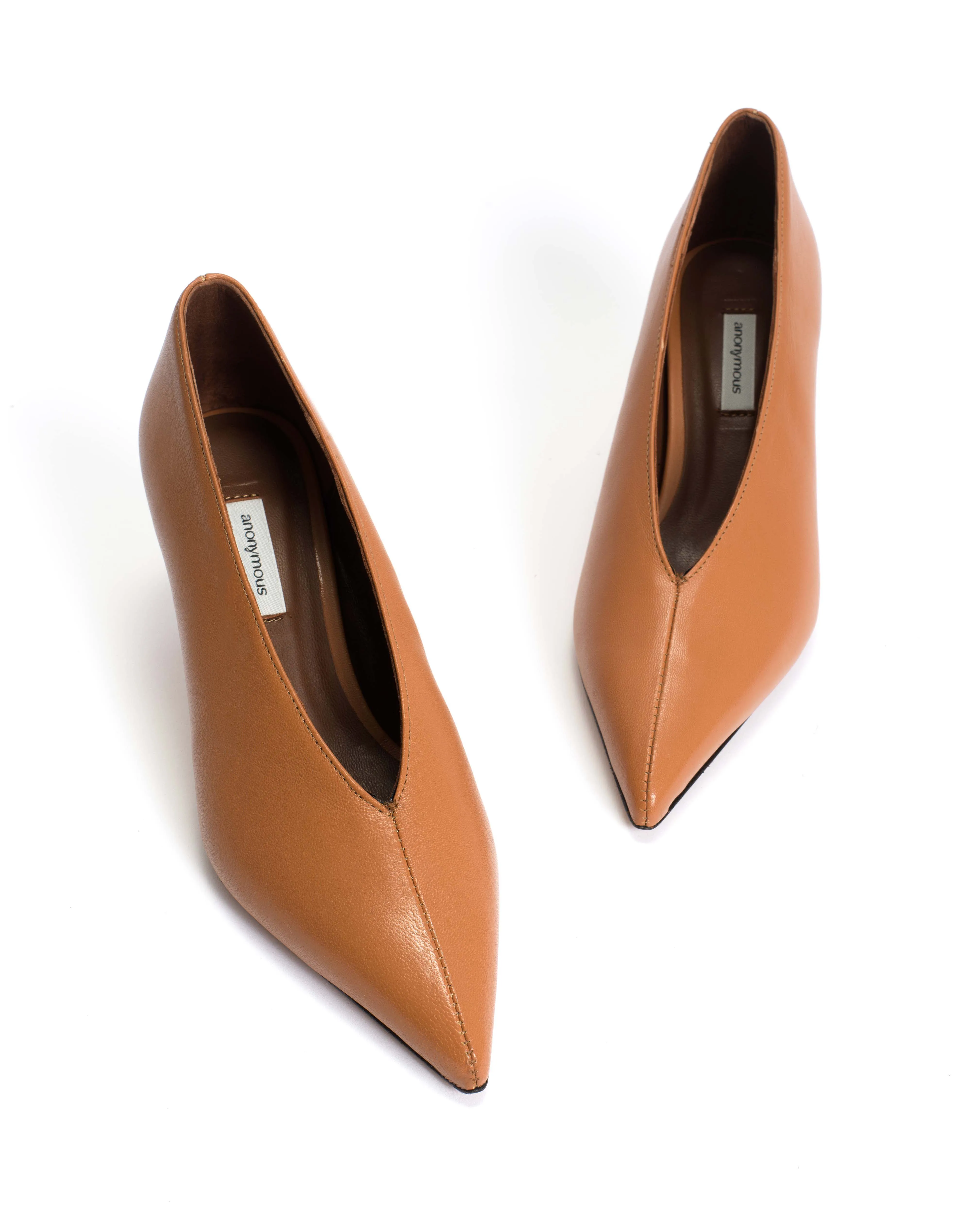 Phia 55 pin Shiny lamb Caramel sold by Anonymous Copenhagen product image thumbnail 4