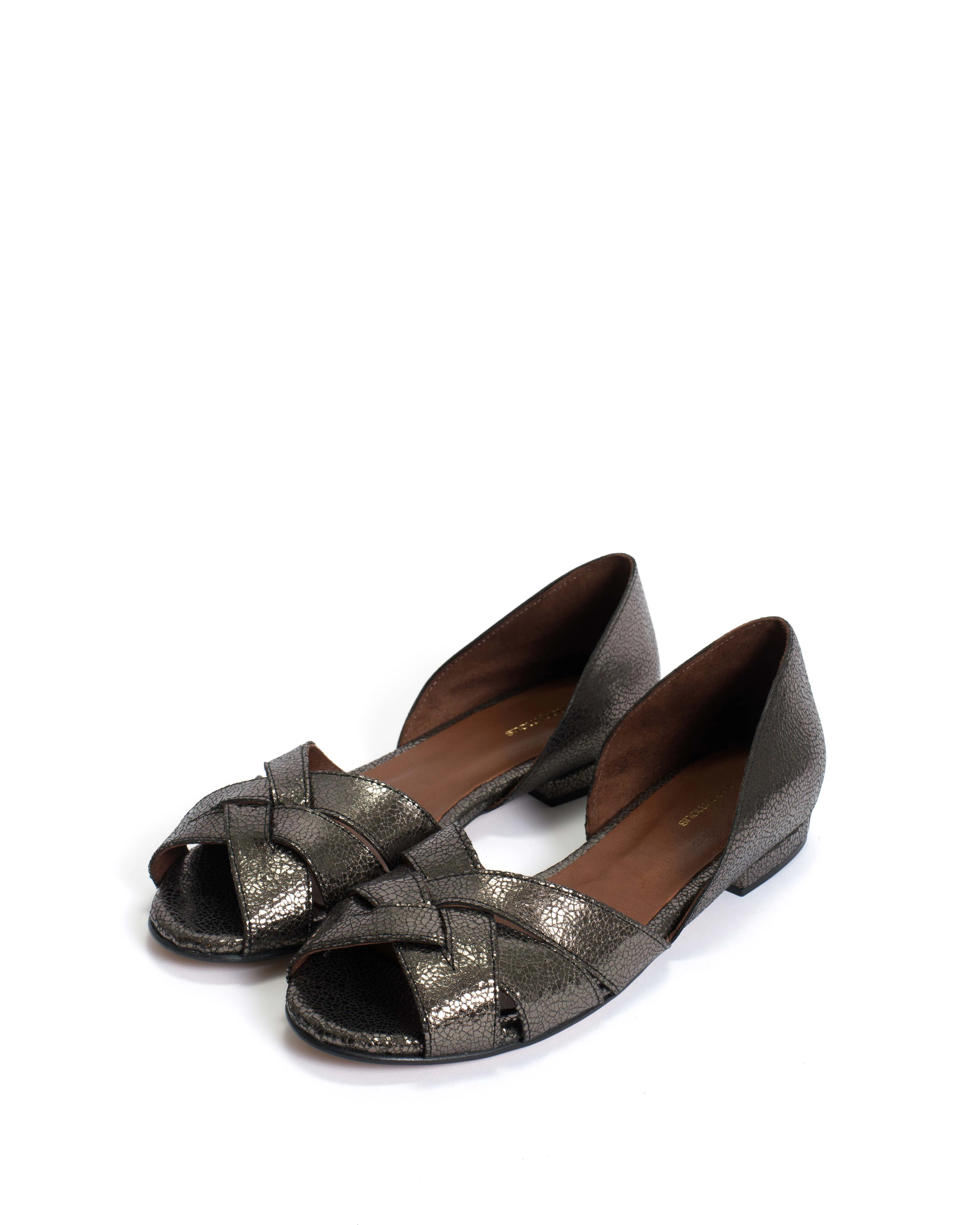 Sanni 20 Crackled metallic goat Platinum sold by Anonymous Copenhagen product image thumbnail 2