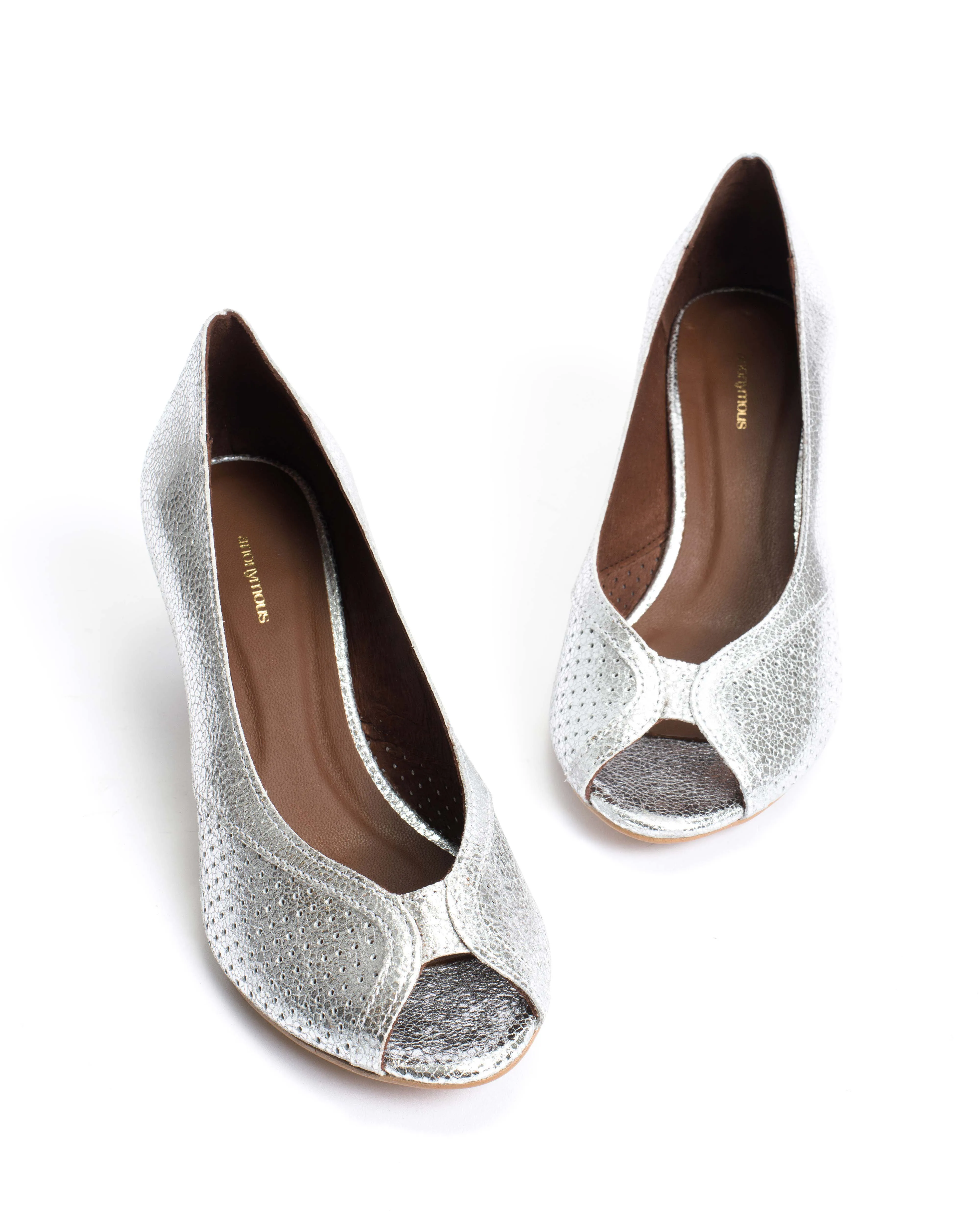 Tiffany triangle Crackled metallic goat Silver sold by Anonymous Copenhagen product image thumbnail 5