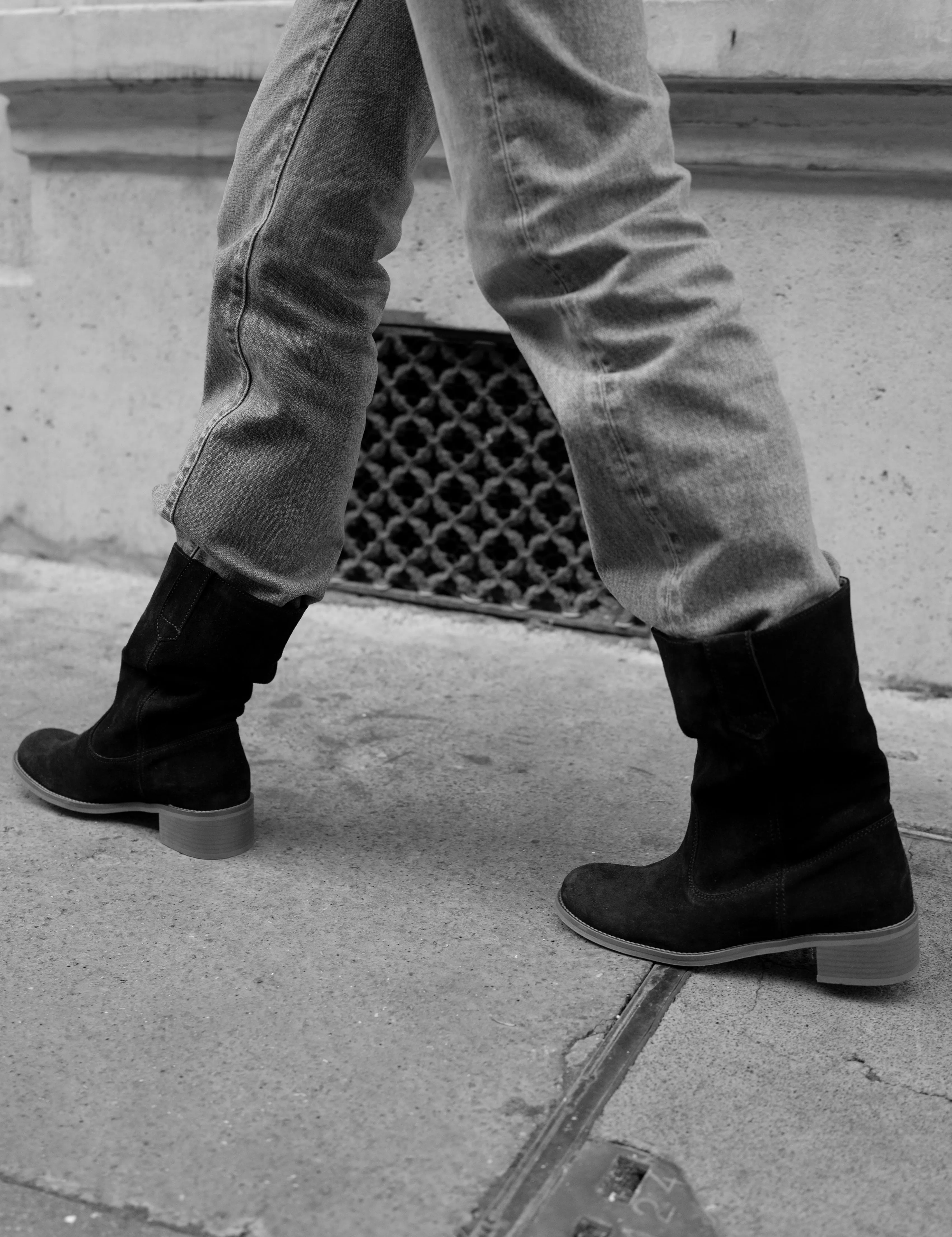 Dico Julia Calf suede Dark tan sold by Anonymous Copenhagen product image thumbnail 3