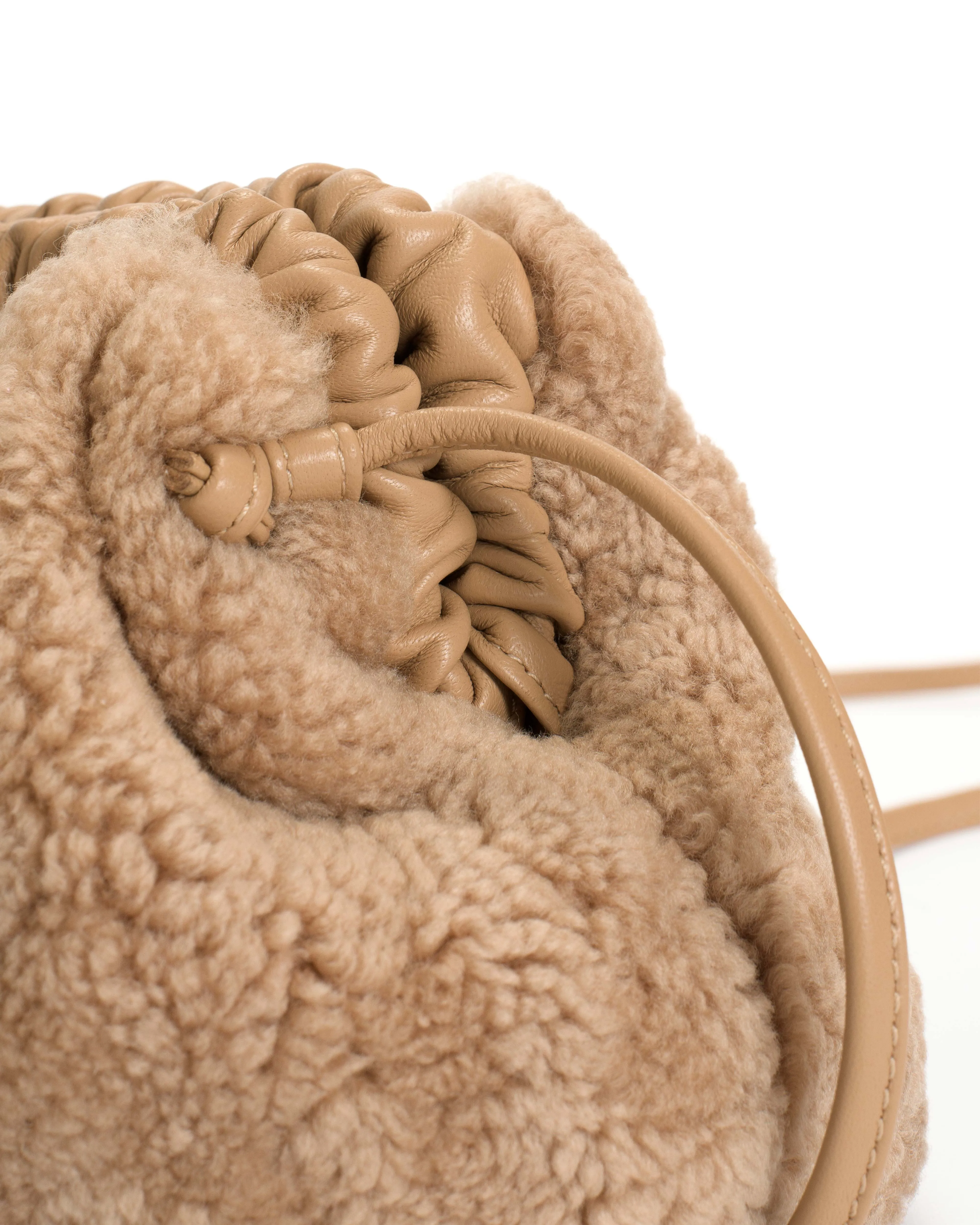 Hally petite cloud bag Lamb shearling & shiny lamb Desert sand sold by Anonymous Copenhagen product image thumbnail 4