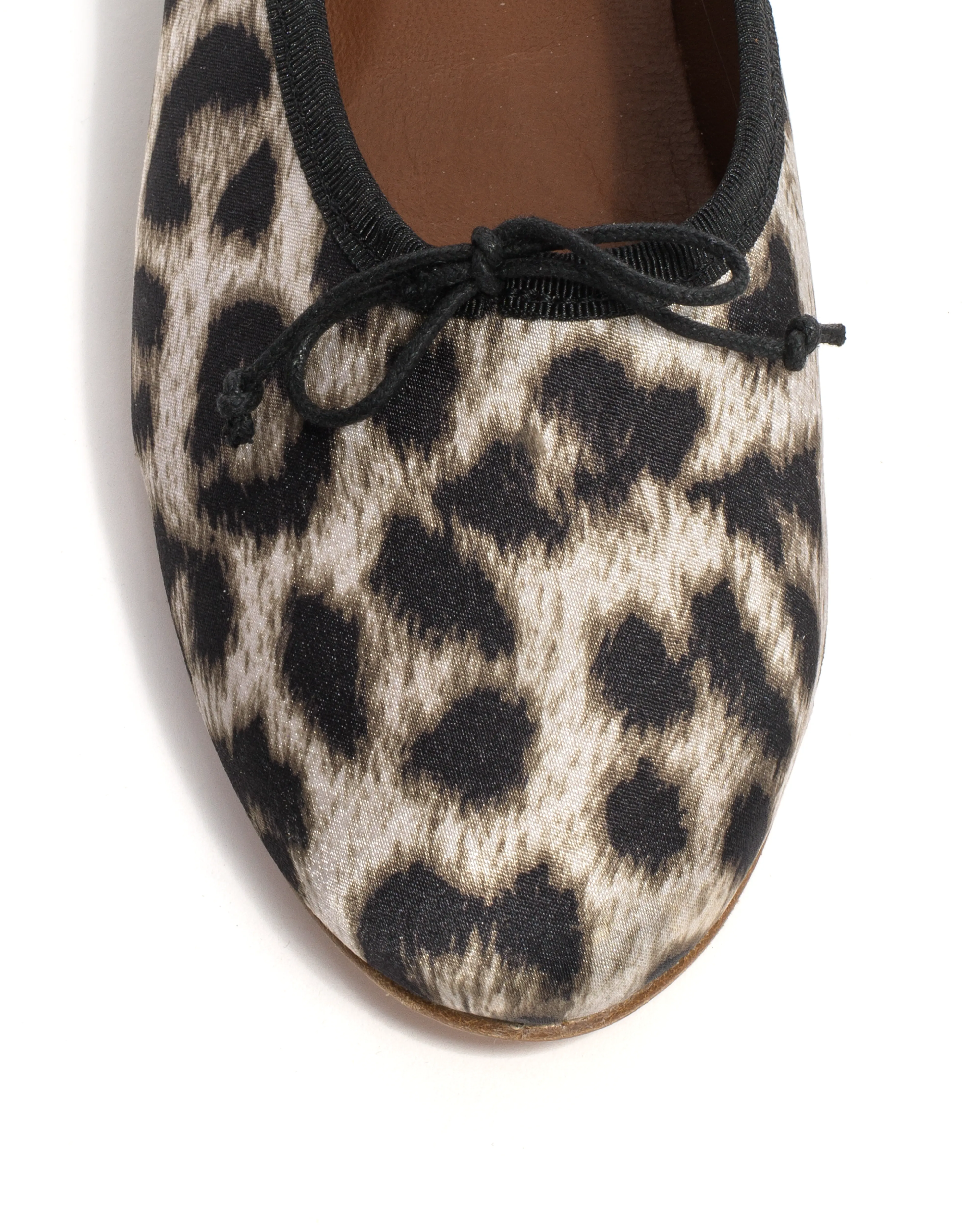 Sacha Satin print Snow leopard sold by Anonymous Copenhagen product image thumbnail 5