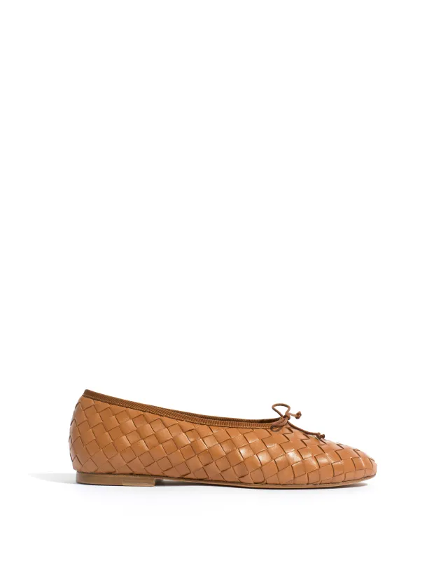 Sacha interlace Shiny lamb Caramel sold by Anonymous Copenhagen