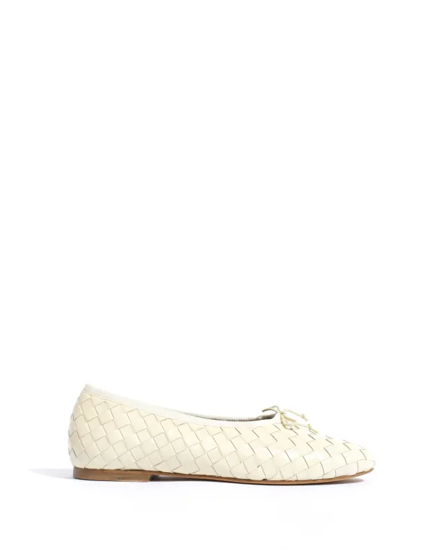 Sacha interlace Shiny lamb White sand sold by Anonymous Copenhagen
