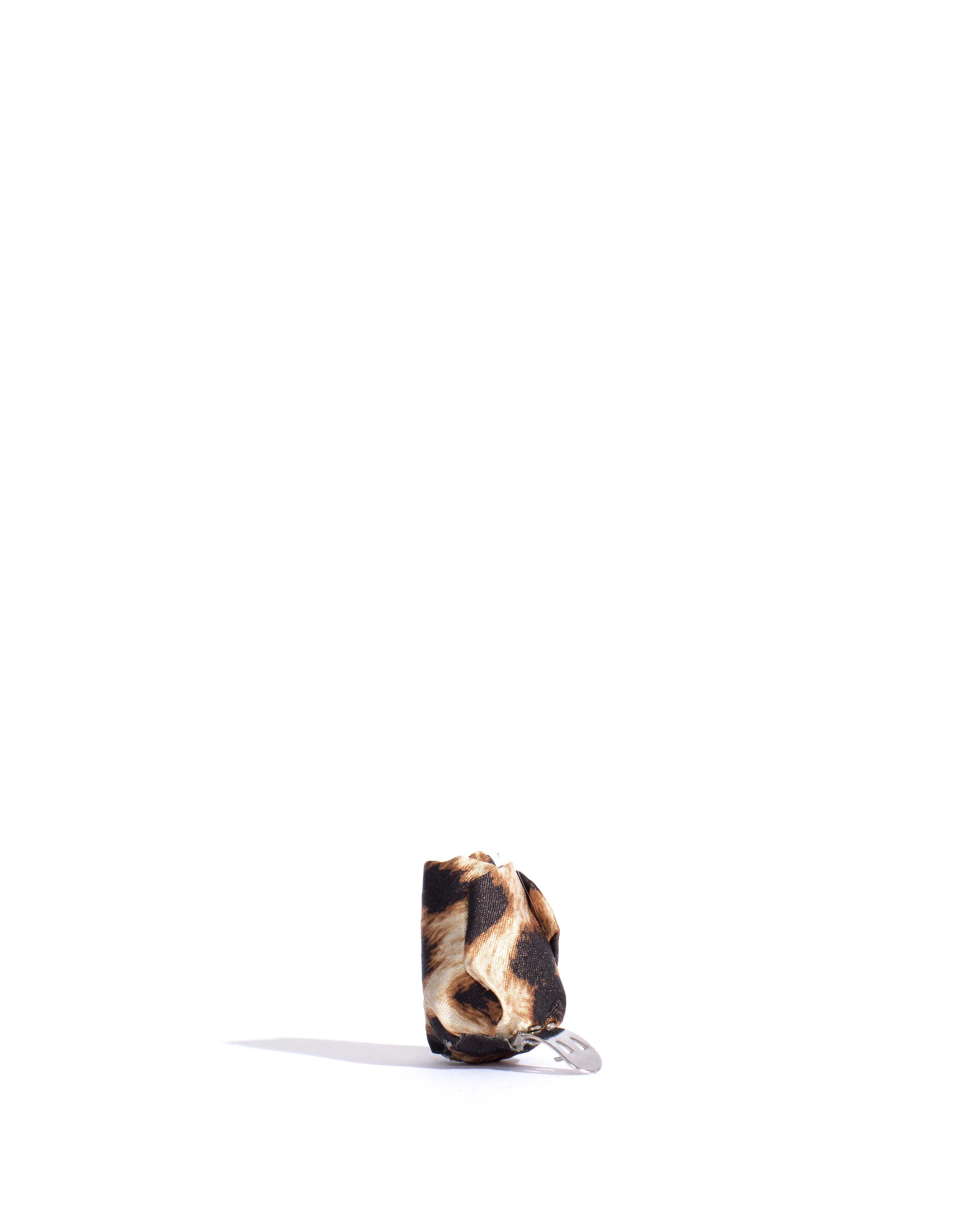 Tulip shoe clip Satin print Leopard sold by Anonymous Copenhagen product image thumbnail 3
