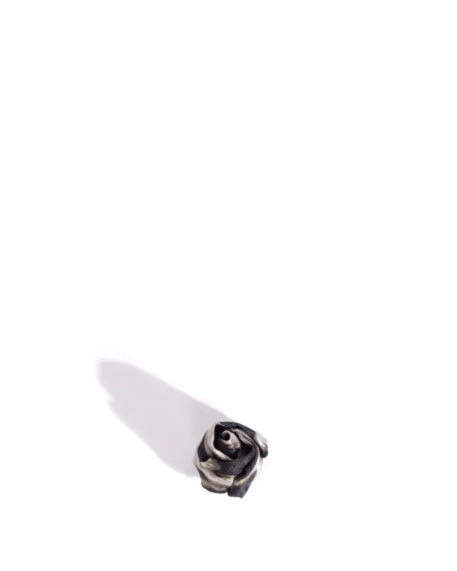 Tulip shoe clip Satin print Snow leopard sold by Anonymous Copenhagen