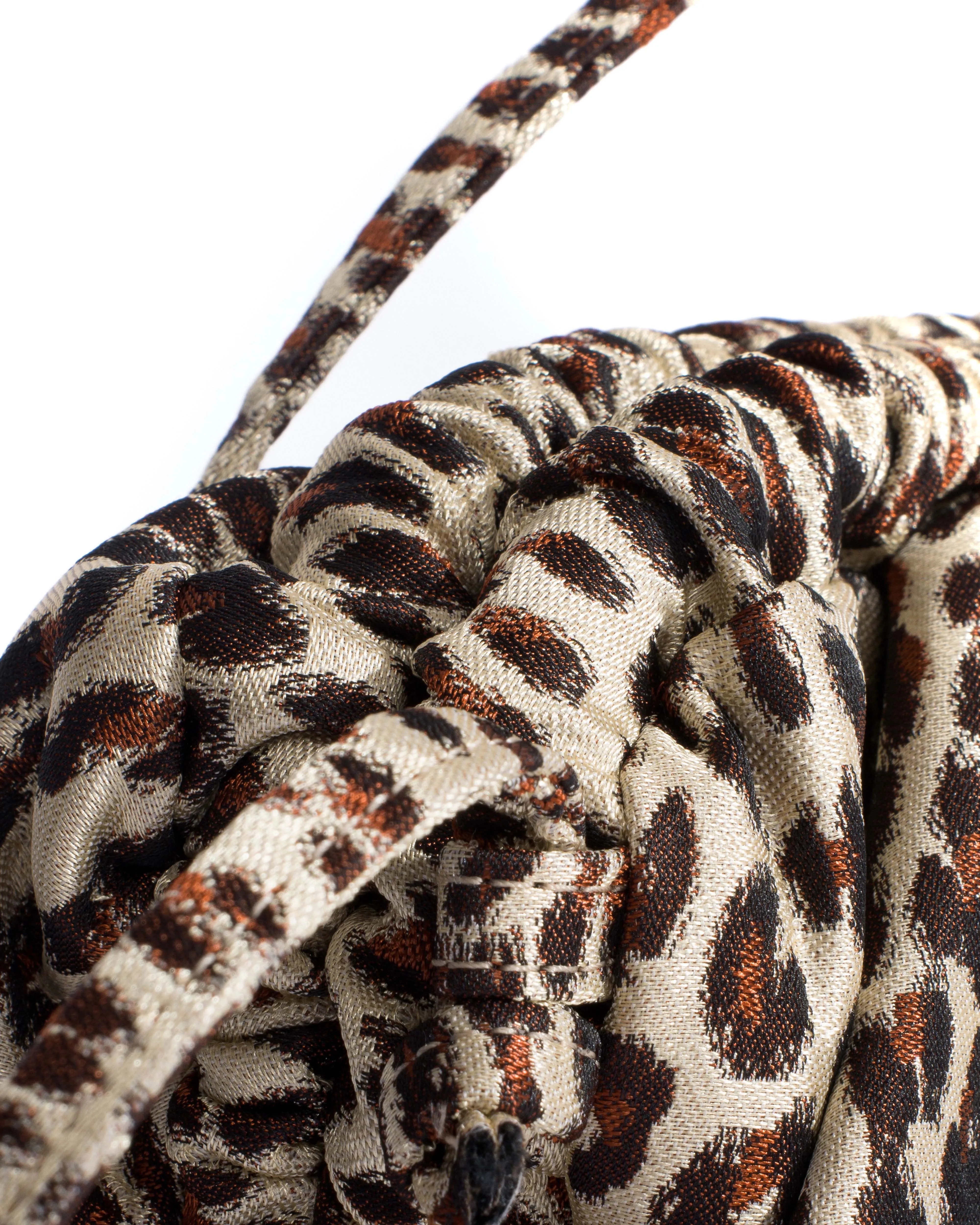 Hally grand cloud bag Vintage satin print Leopard sold by Anonymous Copenhagen product image thumbnail 4