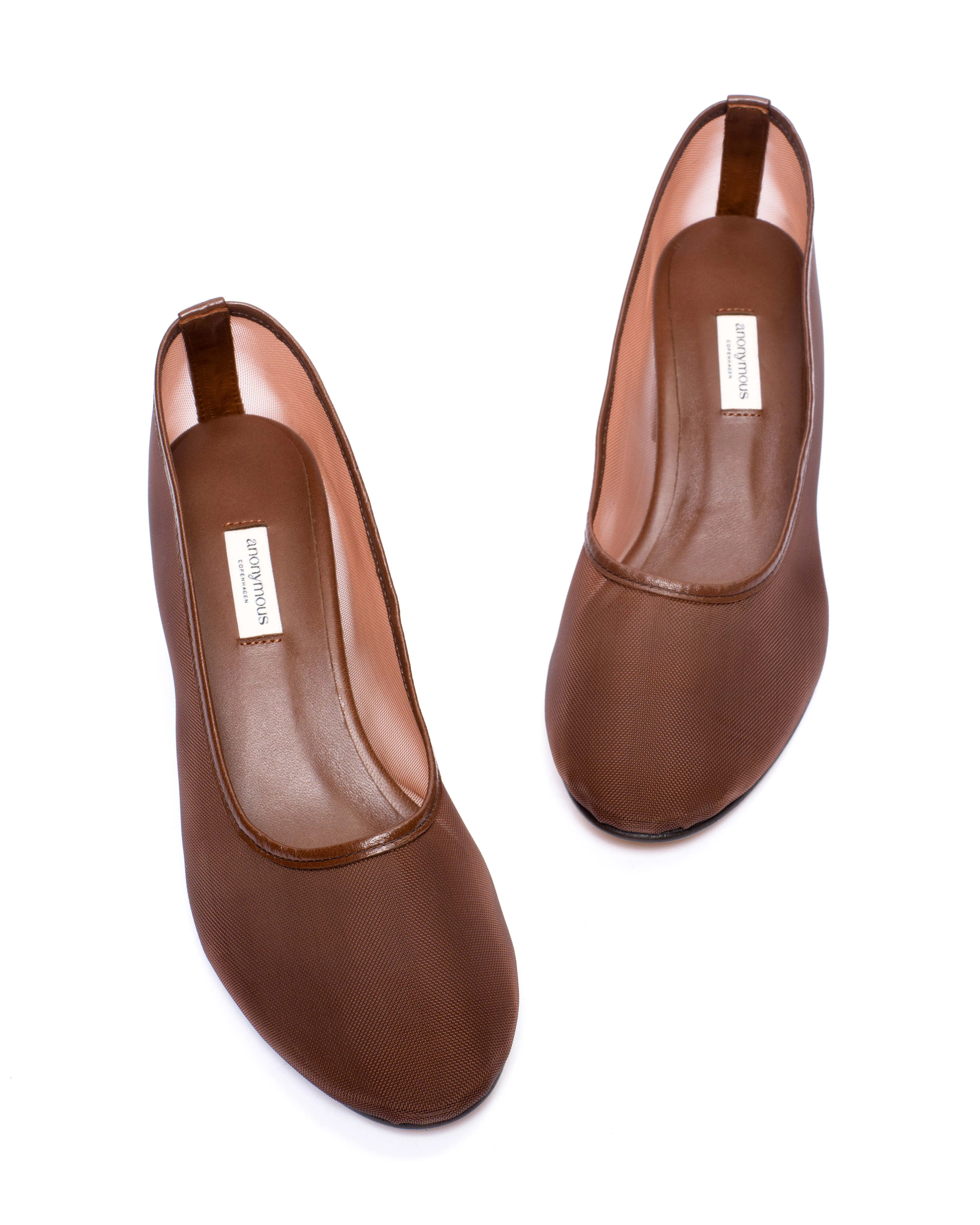 Sacha 40 mesh Shiny lamb & mesh Chocolate sold by Anonymous Copenhagen product image thumbnail 5