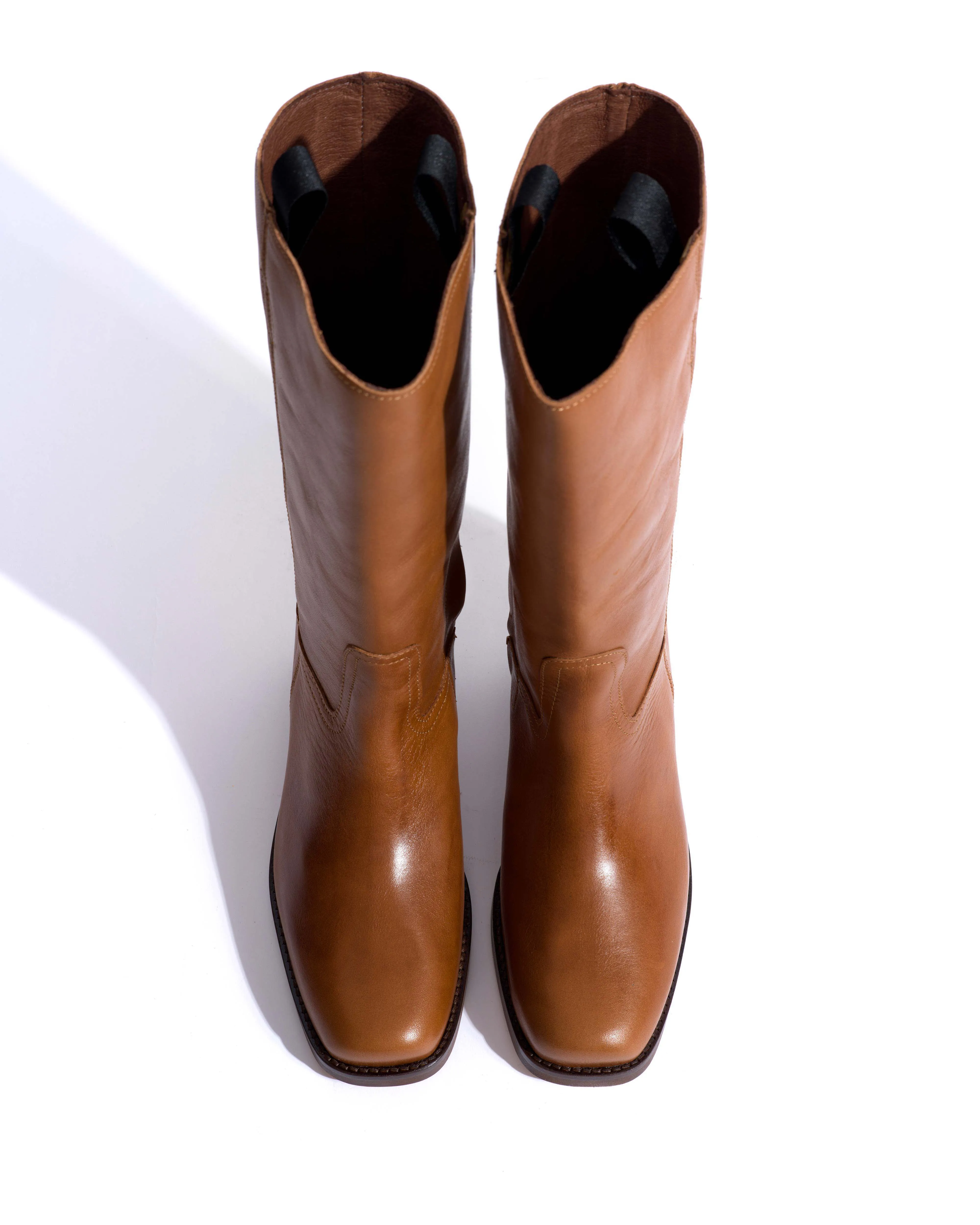 Tarisha Vegetal soft calf Cinnamon sold by Anonymous Copenhagen product image thumbnail 4