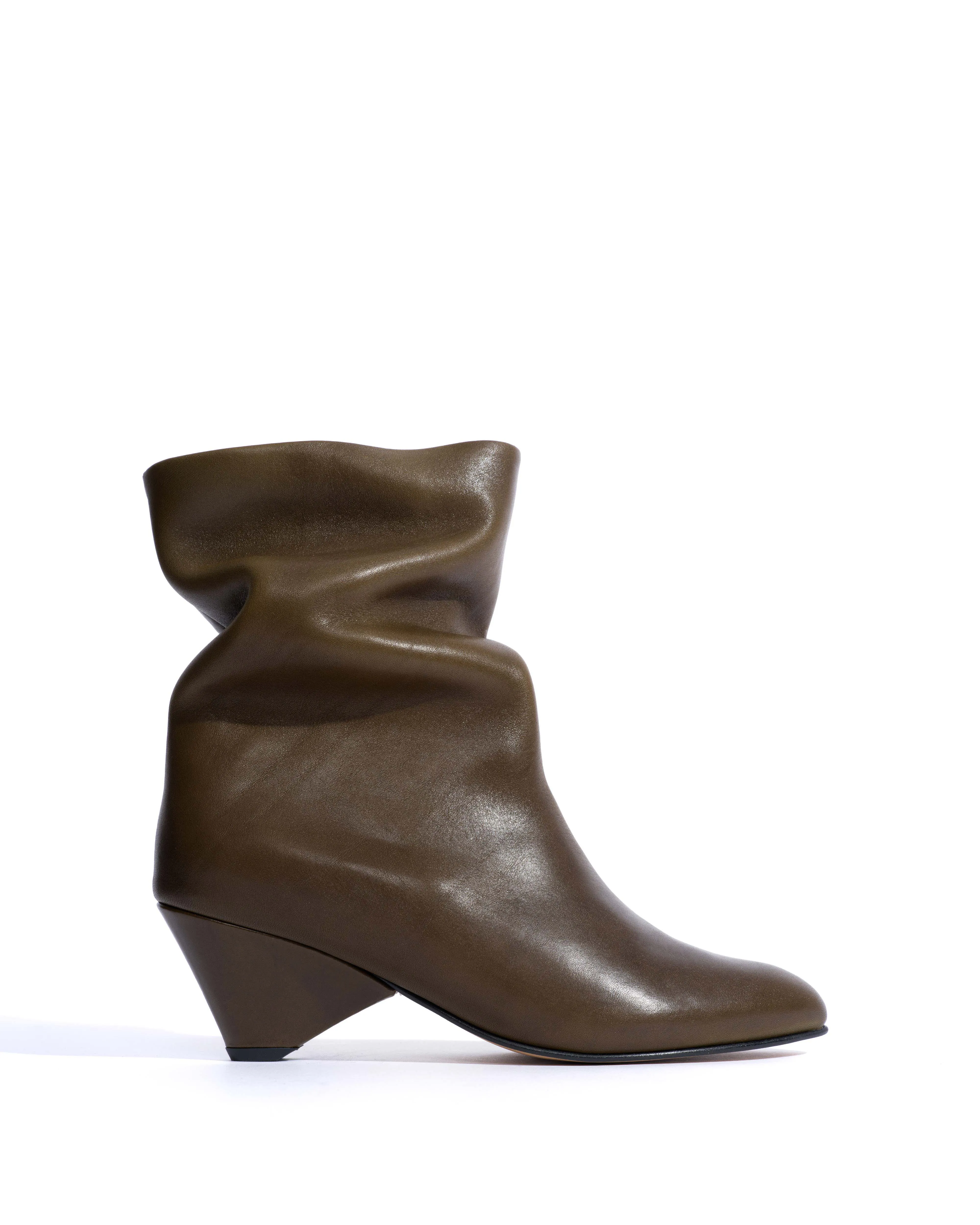 Vully 50 triangle Vegetal soft calf Forrest green sold by Anonymous Copenhagen