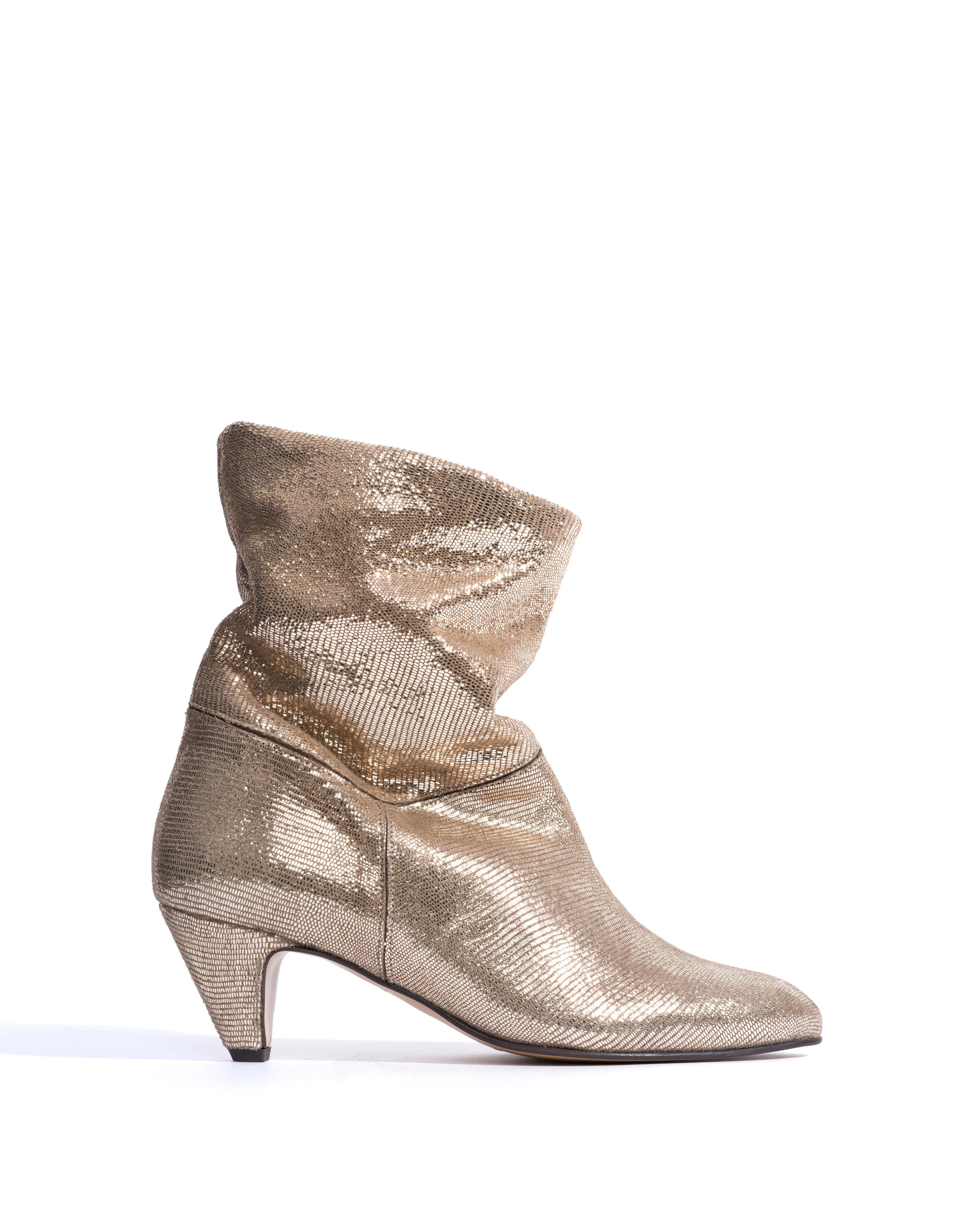 Jassi 50 stiletto Lizard metallic goat Vintage champagne sold by Anonymous Copenhagen