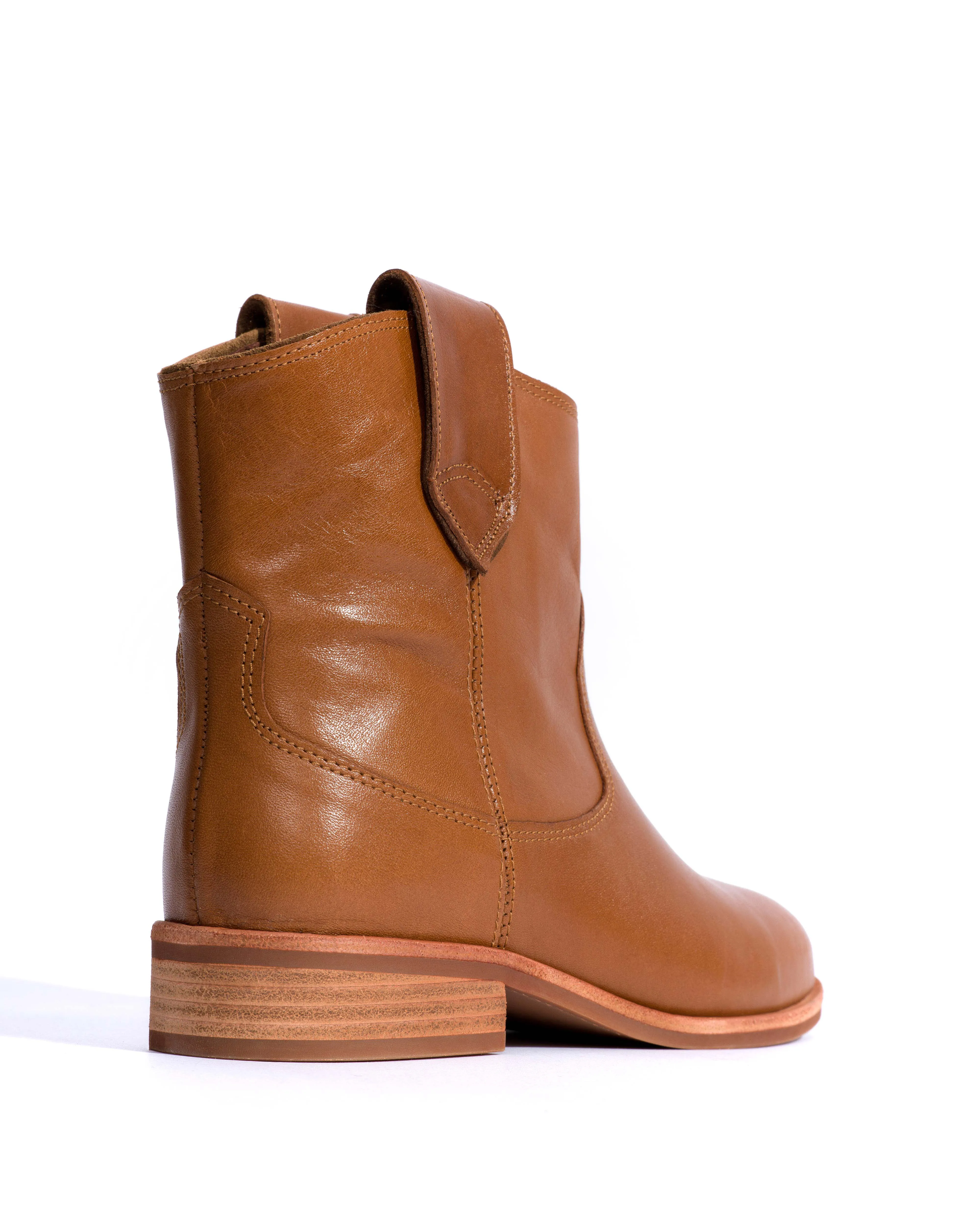 Monja Vegetal soft calf Cinnamon sold by Anonymous Copenhagen product image thumbnail 3