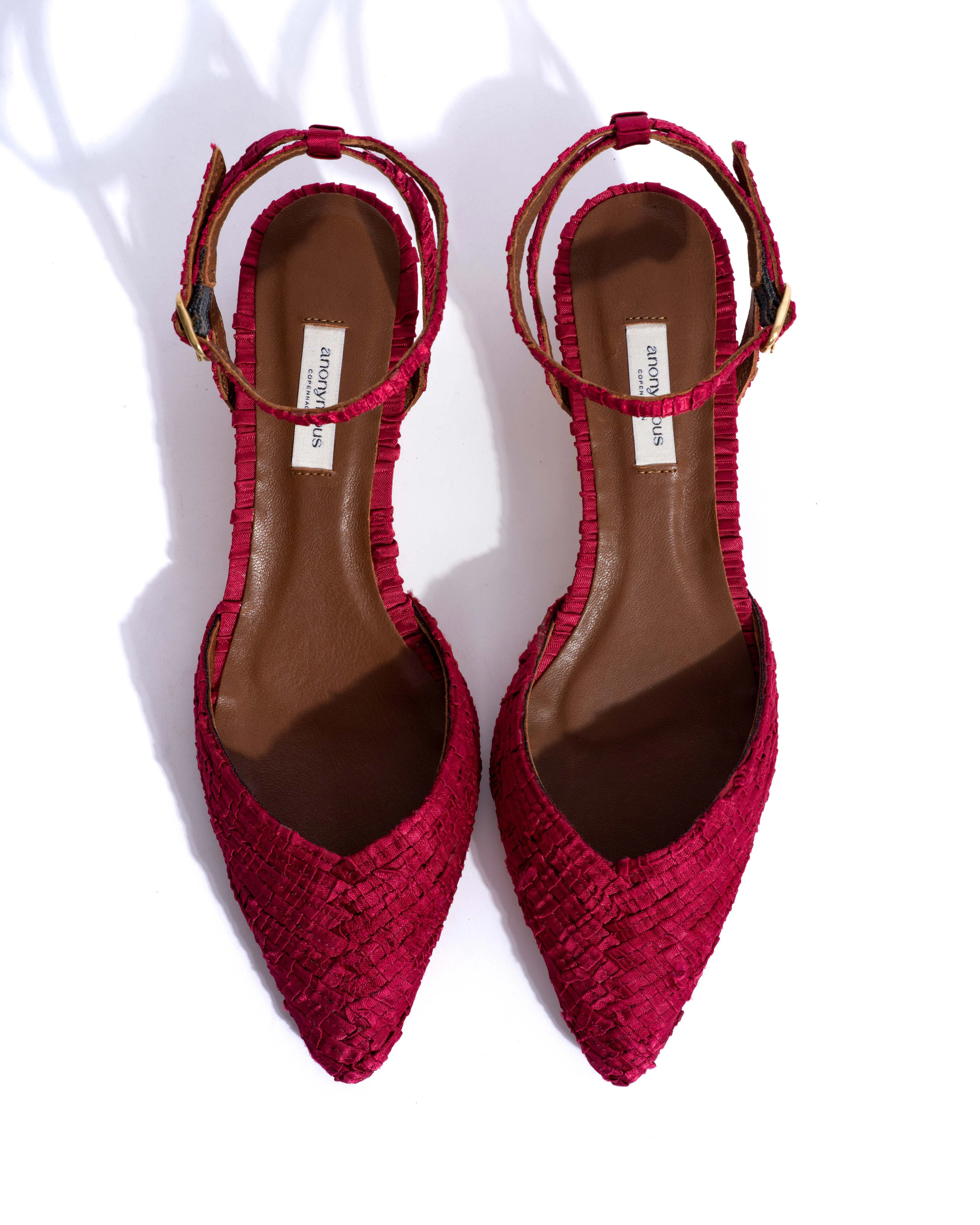 Givia 40 Pleated satin Pomegranate sold by Anonymous Copenhagen product image thumbnail 4