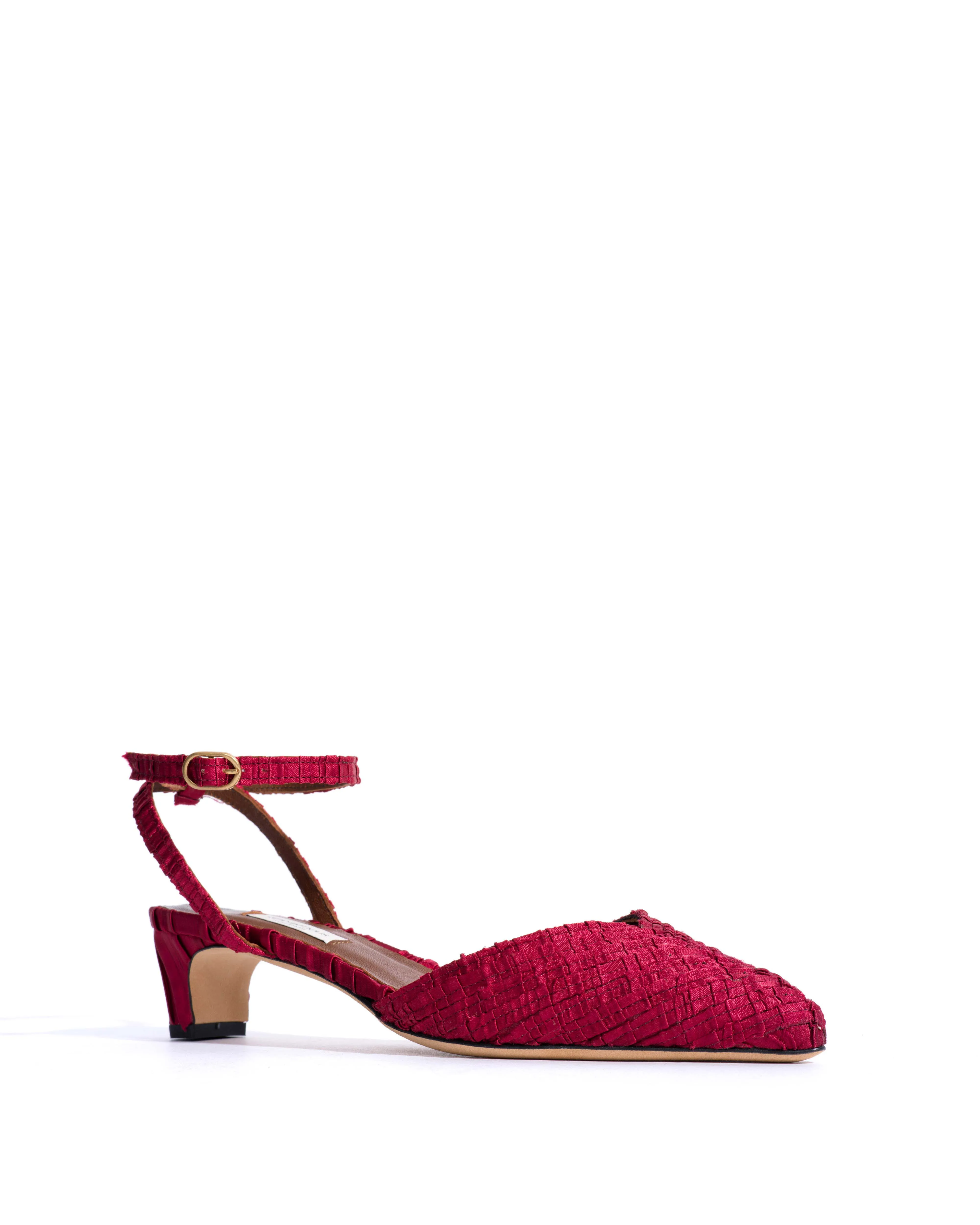 Givia 40 Pleated satin Pomegranate sold by Anonymous Copenhagen product image thumbnail 2