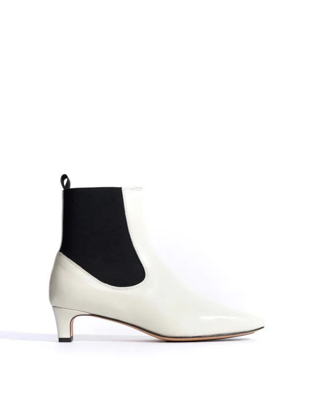 Gaby 40 Crinkled soft calf White sand sold by Anonymous Copenhagen