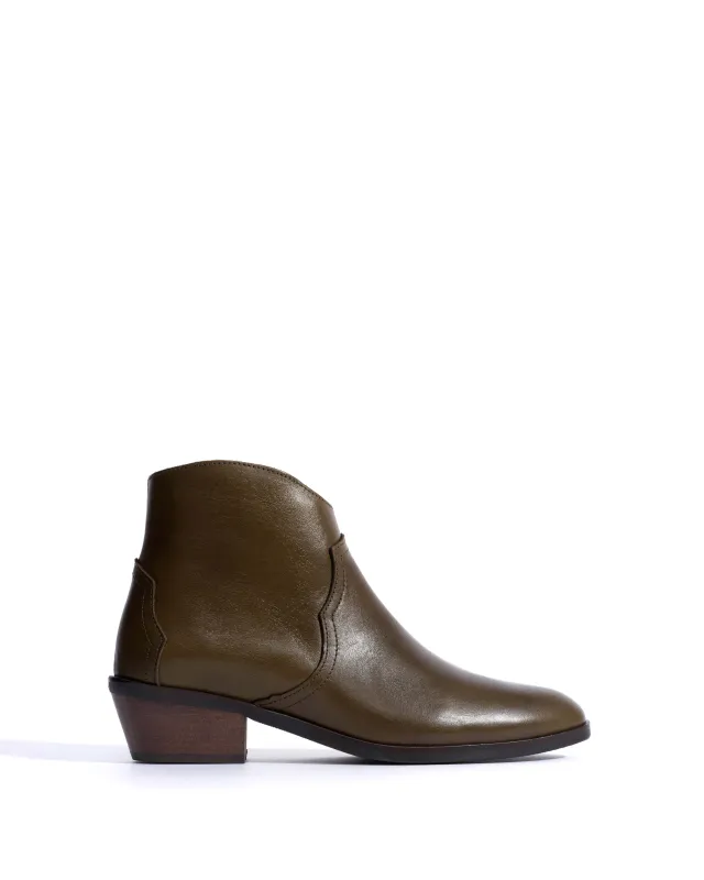 Fiona 35 Vegetal soft calf Forrest green sold by Anonymous Copenhagen