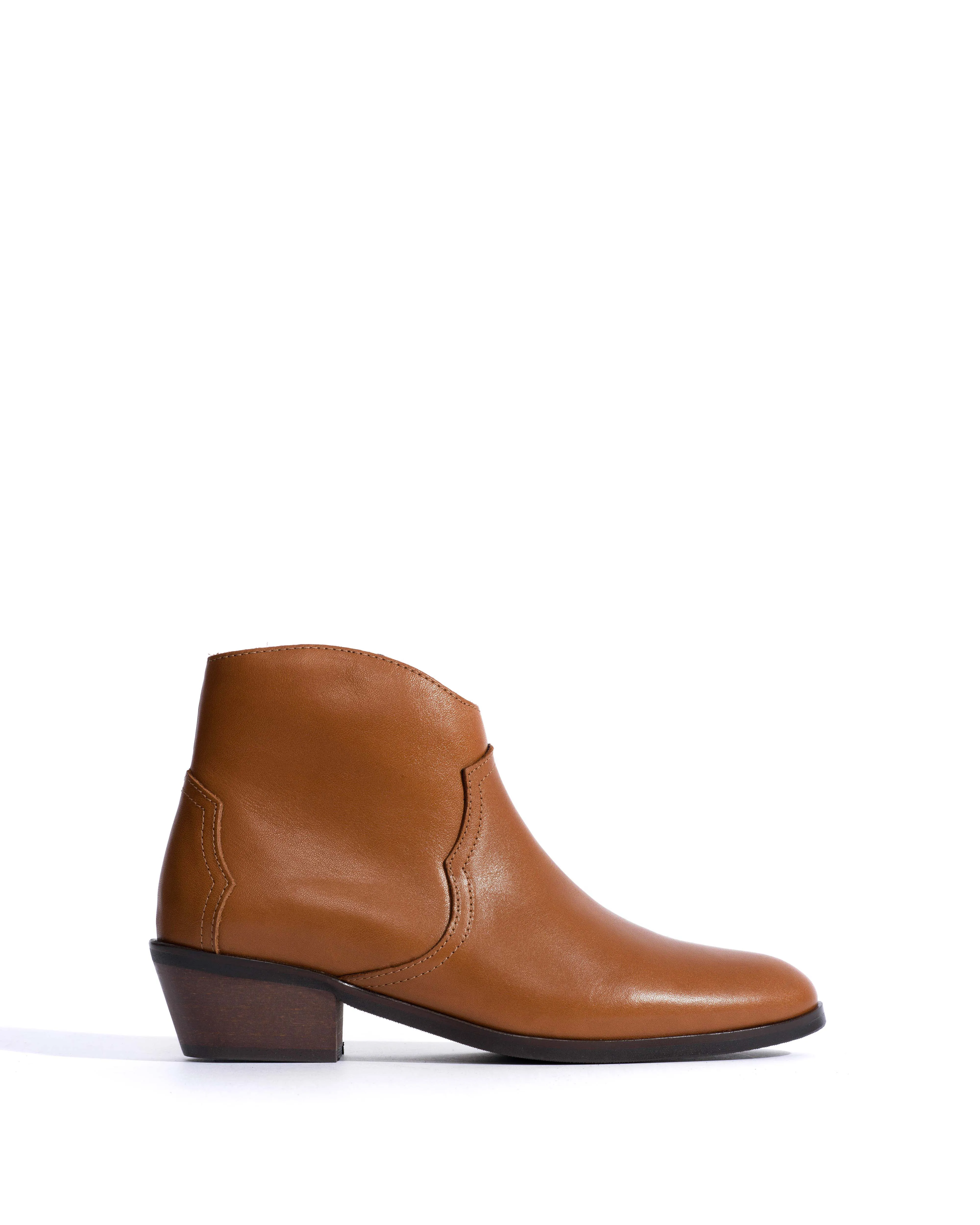 Fiona 35 Vegetal soft calf Cinnamon sold by Anonymous Copenhagen