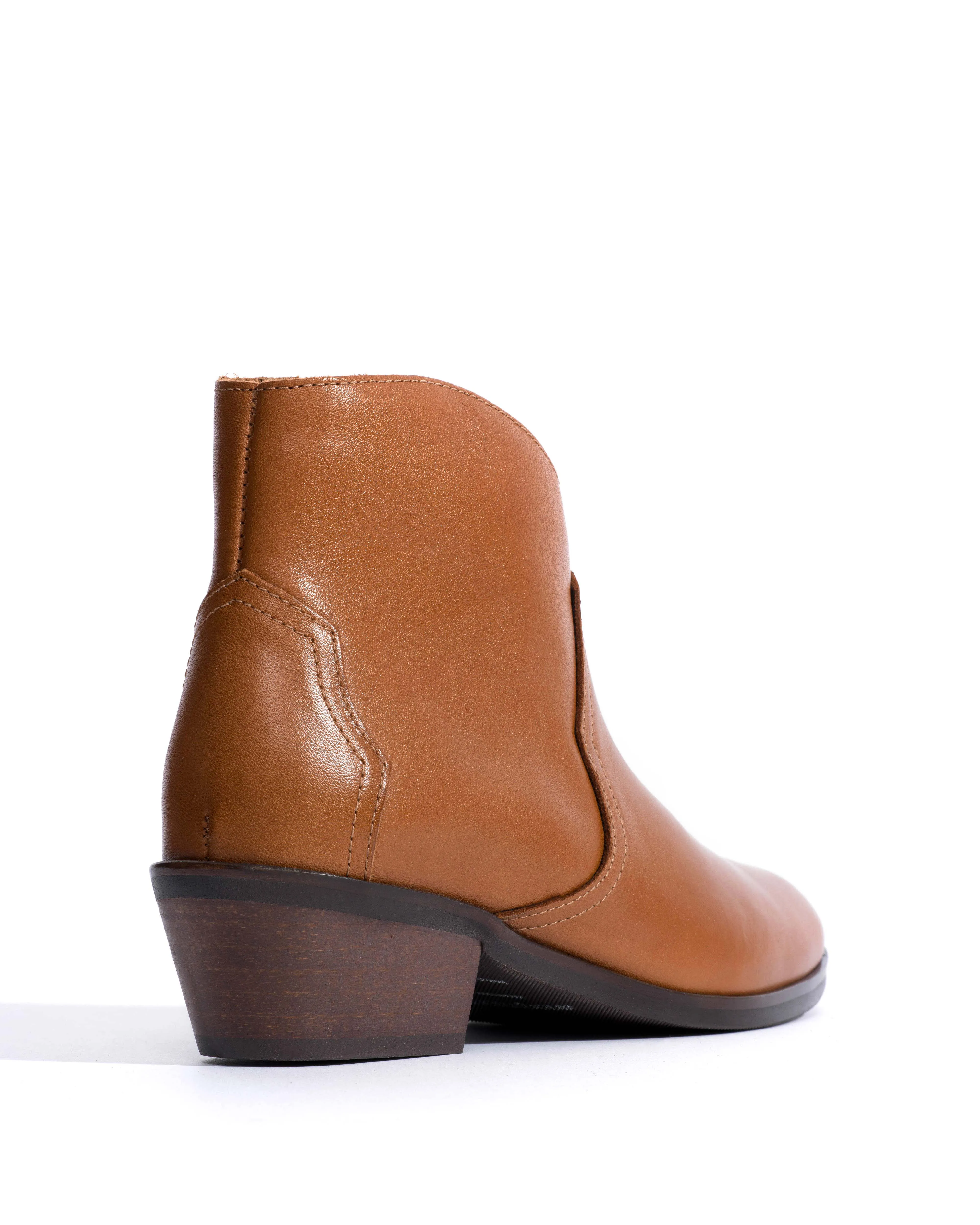 Fiona 35 Vegetal soft calf Cinnamon sold by Anonymous Copenhagen product image thumbnail 3
