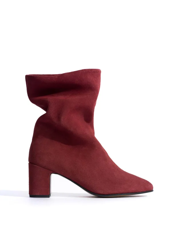 Lully 55 Calf suede Pomegranate sold by Anonymous Copenhagen