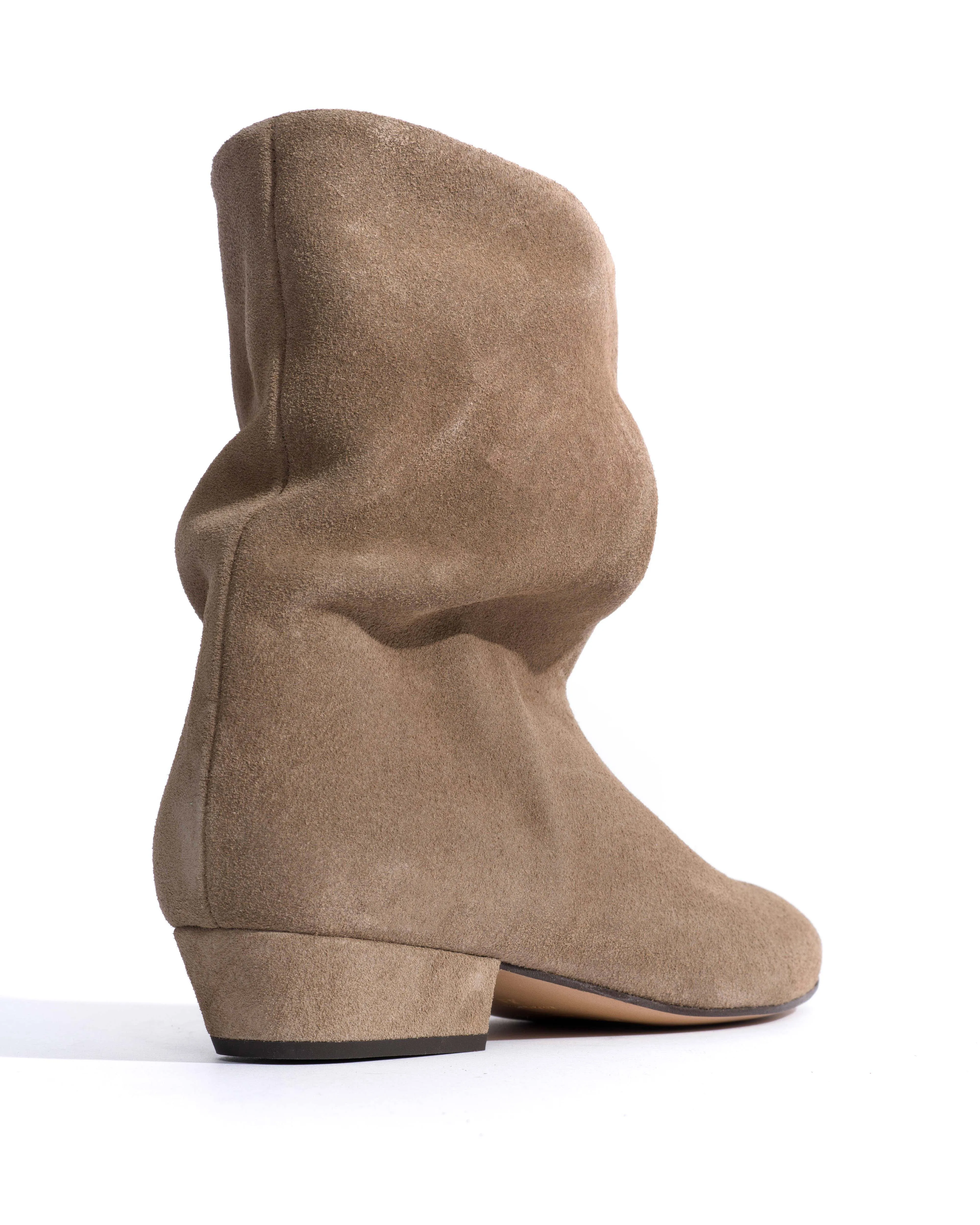 Vully 20 Calf suede Mushroom sold by Anonymous Copenhagen product image thumbnail 3